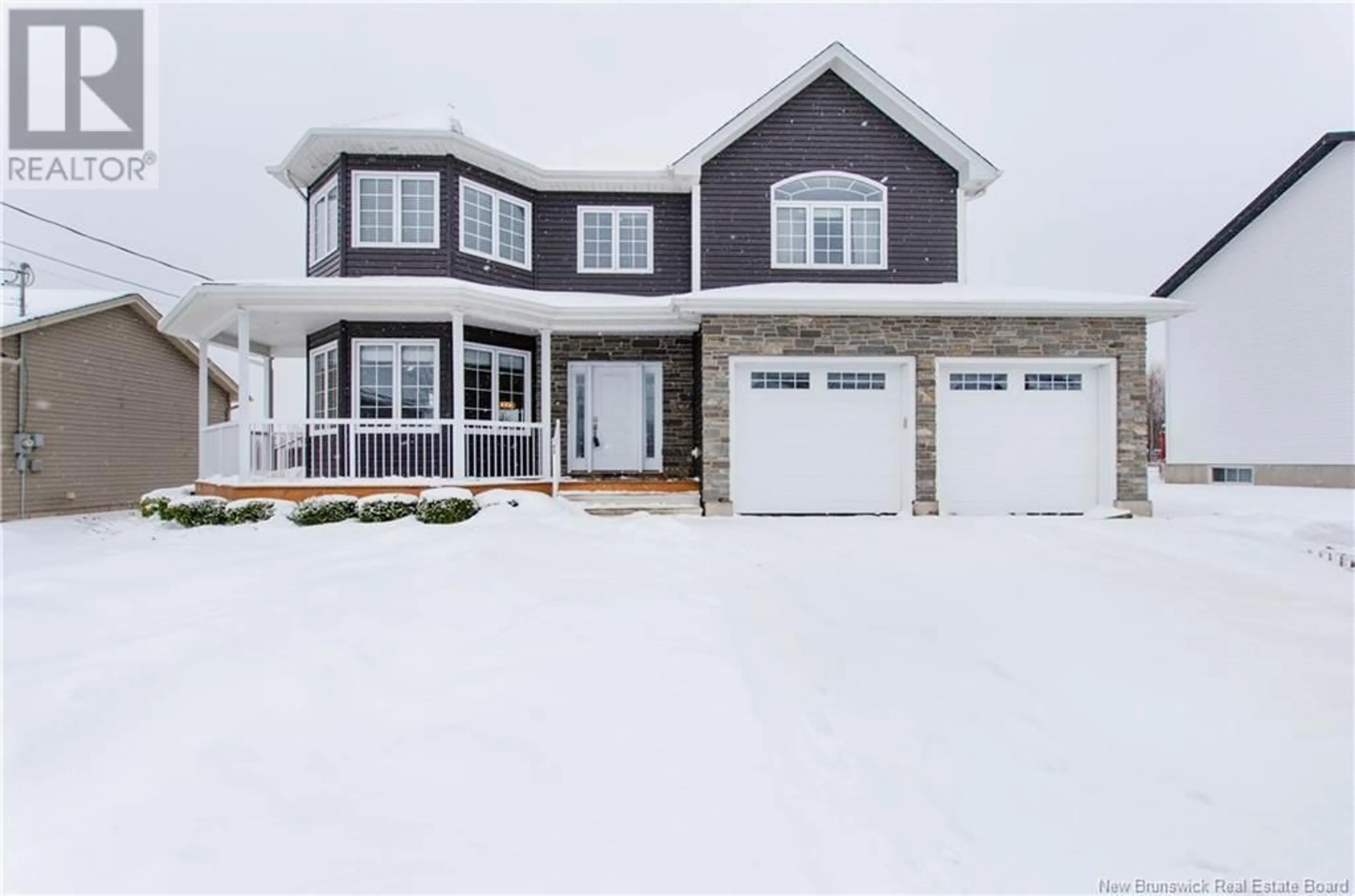 Home with vinyl exterior material, street for 140 Oakfield Drive, Riverview New Brunswick E1B0S6