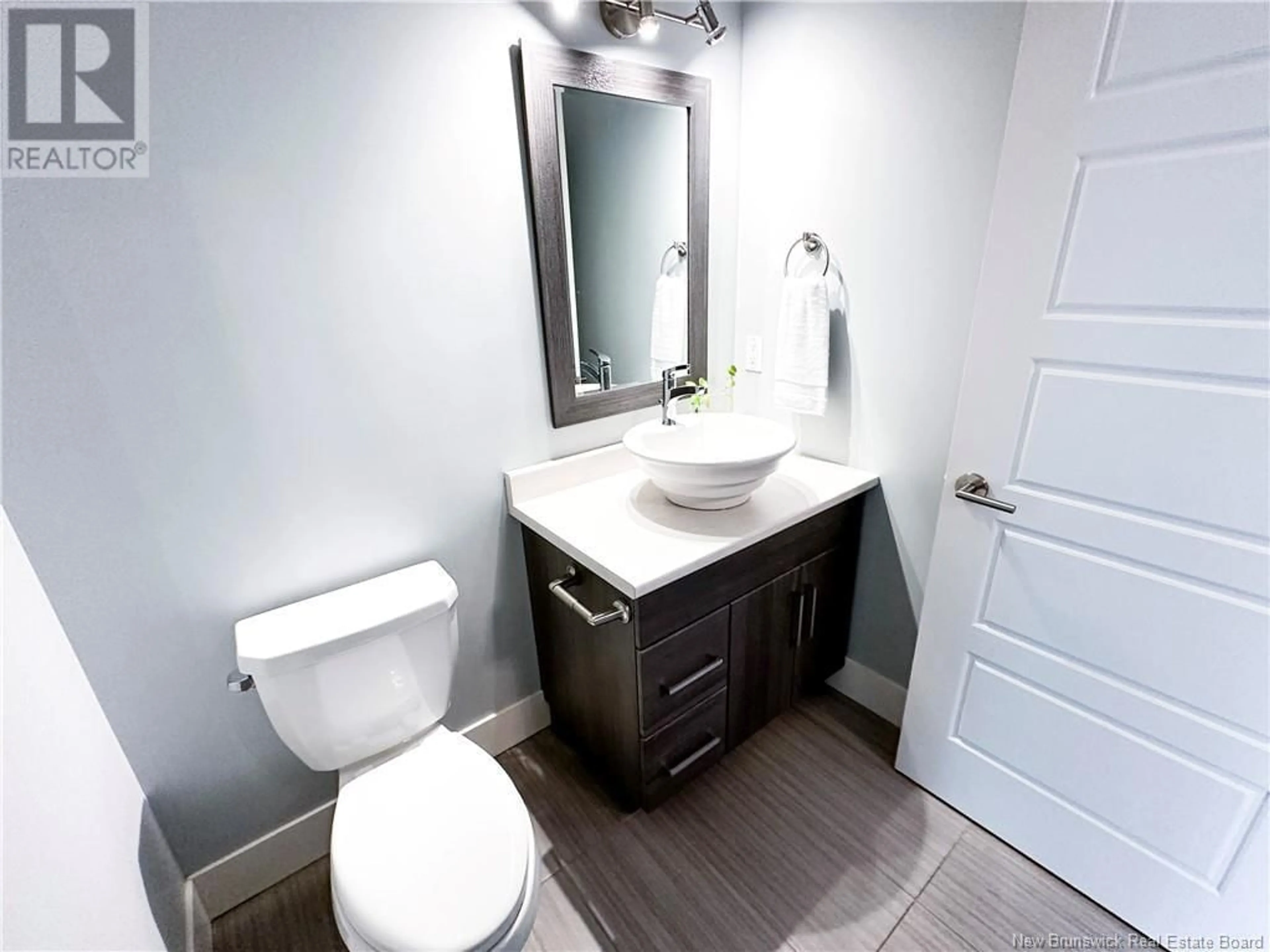 Contemporary bathroom, ceramic/tile floor for 11 Kesmark Court, Moncton New Brunswick E1E0H9