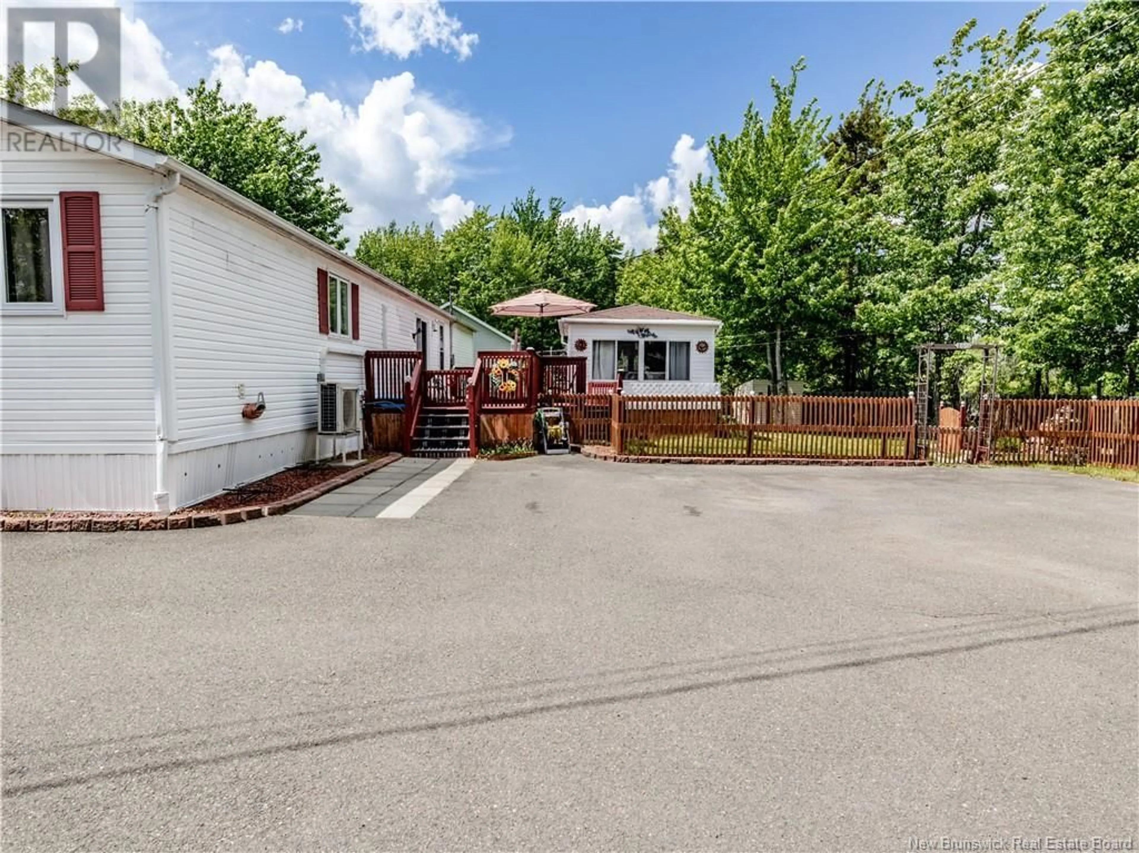 Patio, mountain view for 10735 PRINCIPALE, Saint-Louis-De-Kent New Brunswick E4X1G4