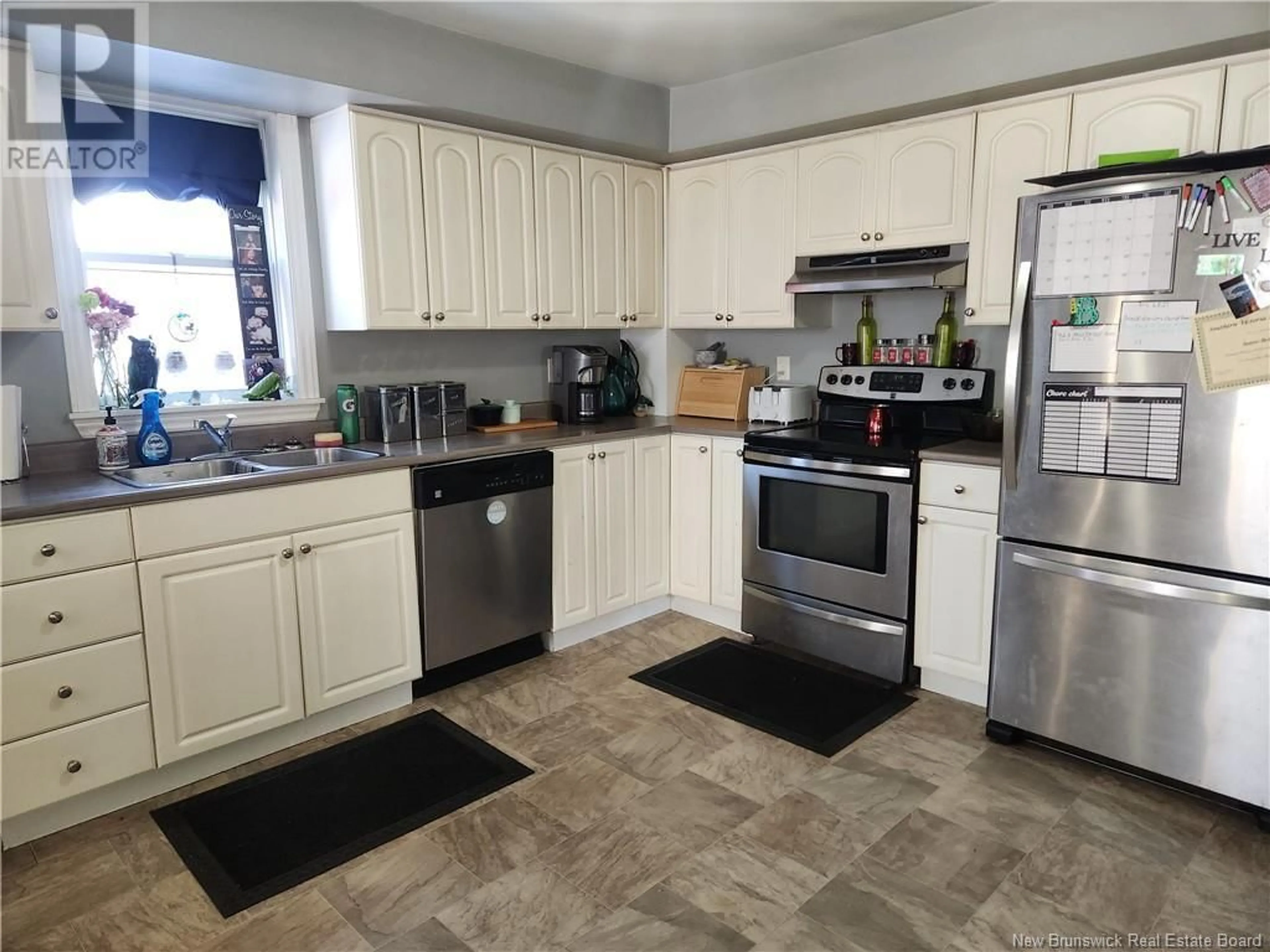 Standard kitchen, ceramic/tile floor for 14 Shady Lane, Aroostook New Brunswick E7H4W2