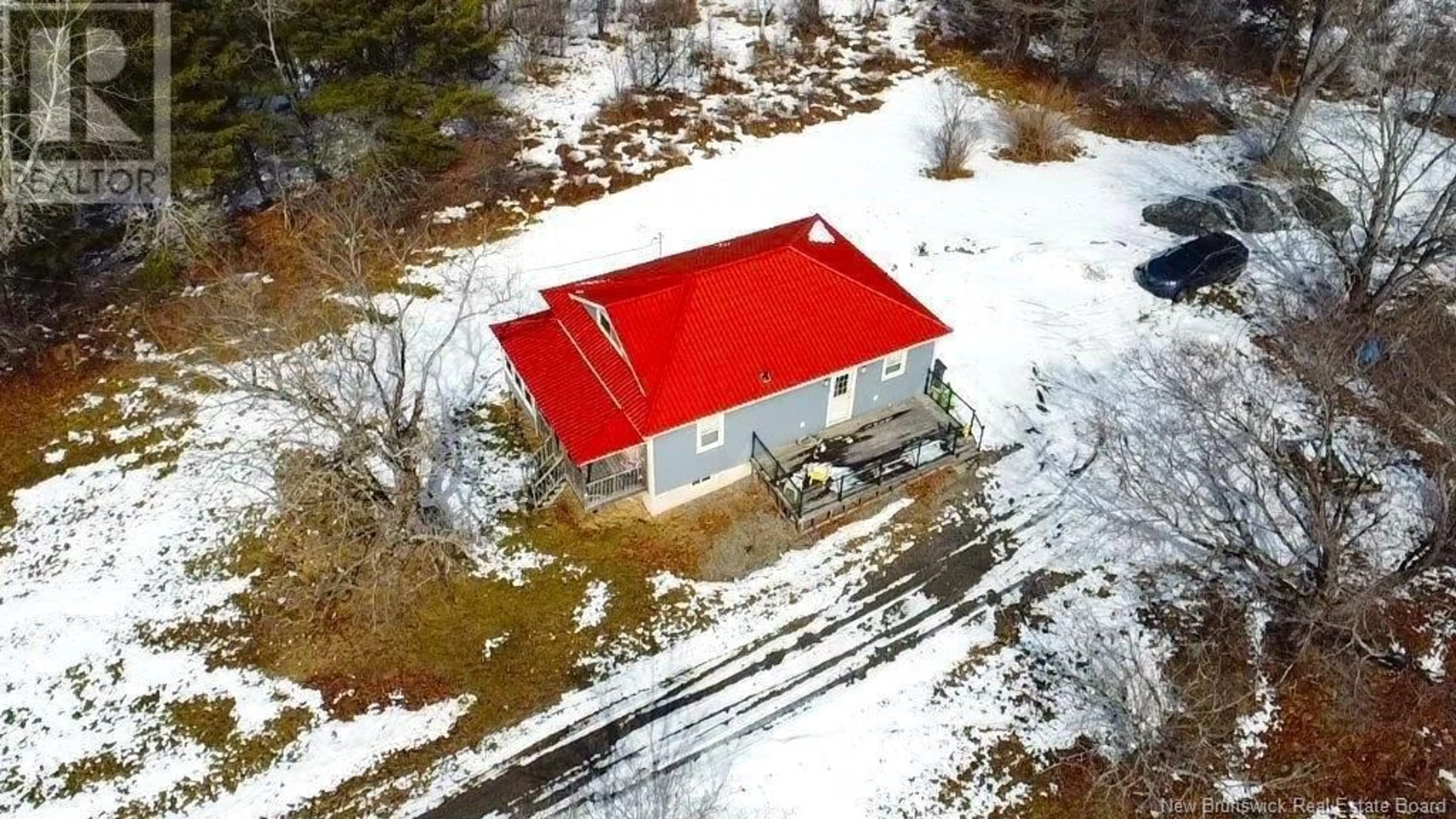 A pic from outside/outdoor area/front of a property/back of a property/a pic from drone, building for 204 LEDGE ROAD, Dufferin New Brunswick E3L3P2