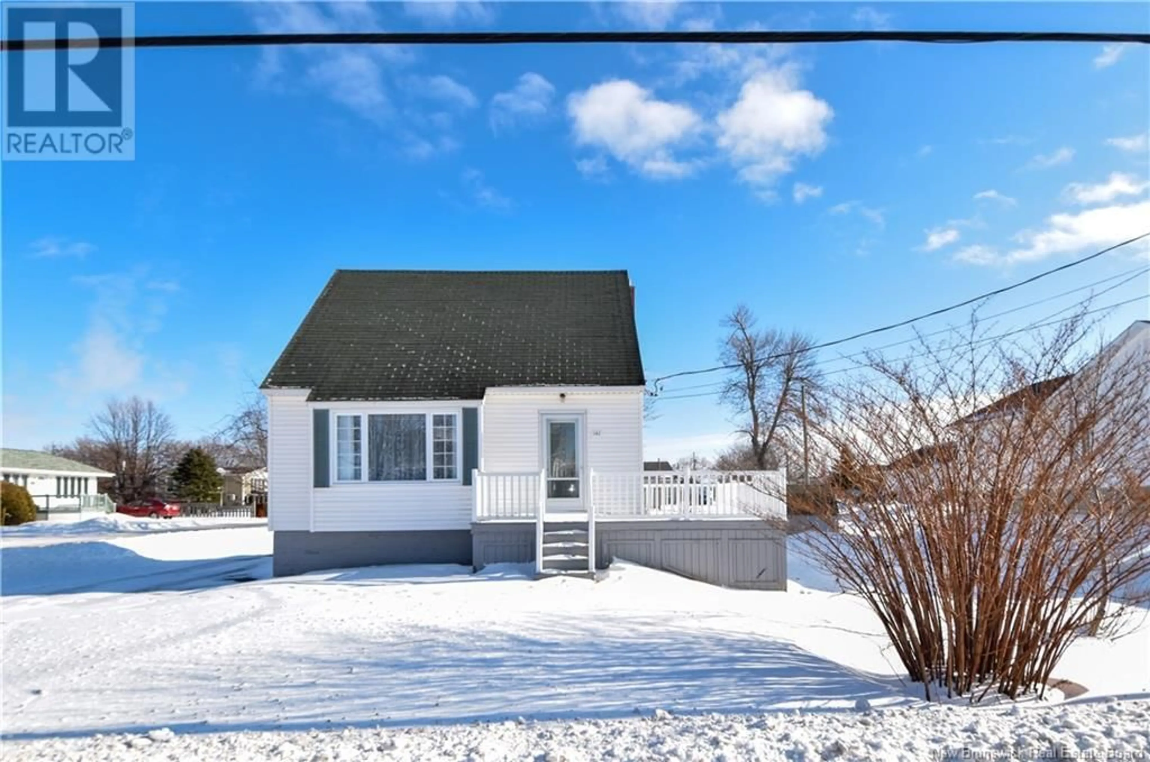 Home with vinyl exterior material, street for 142 15E RUE, Shippagan New Brunswick E8S1E7