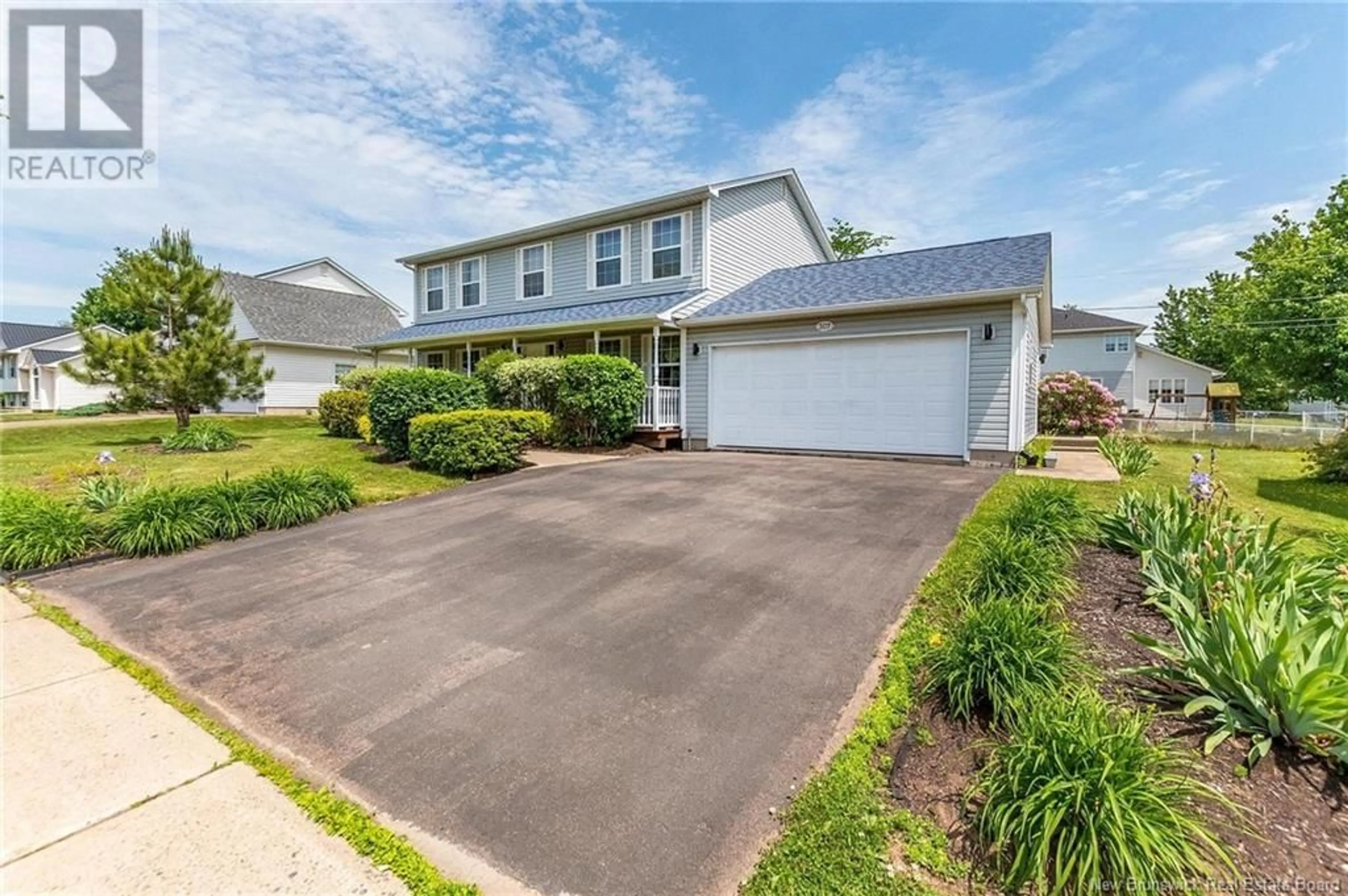 Home with vinyl exterior material, street for 307 Worthington Avenue, Moncton New Brunswick E1C0B7