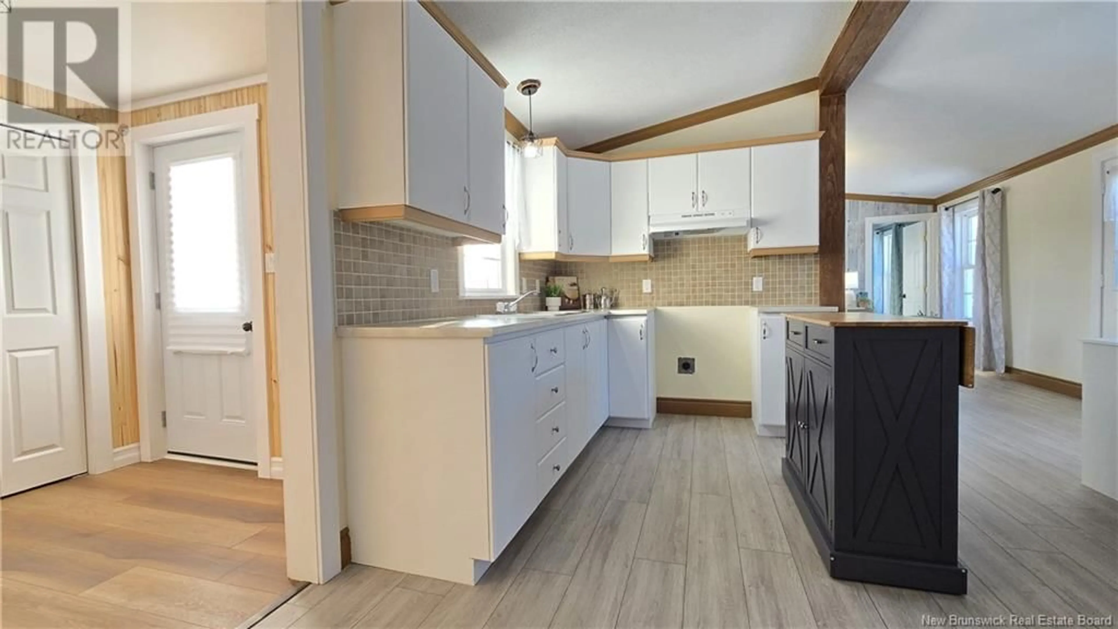 Standard kitchen, ceramic/tile floor for 374 Chemin Georges Street, Pont-Landry New Brunswick E1X2T7