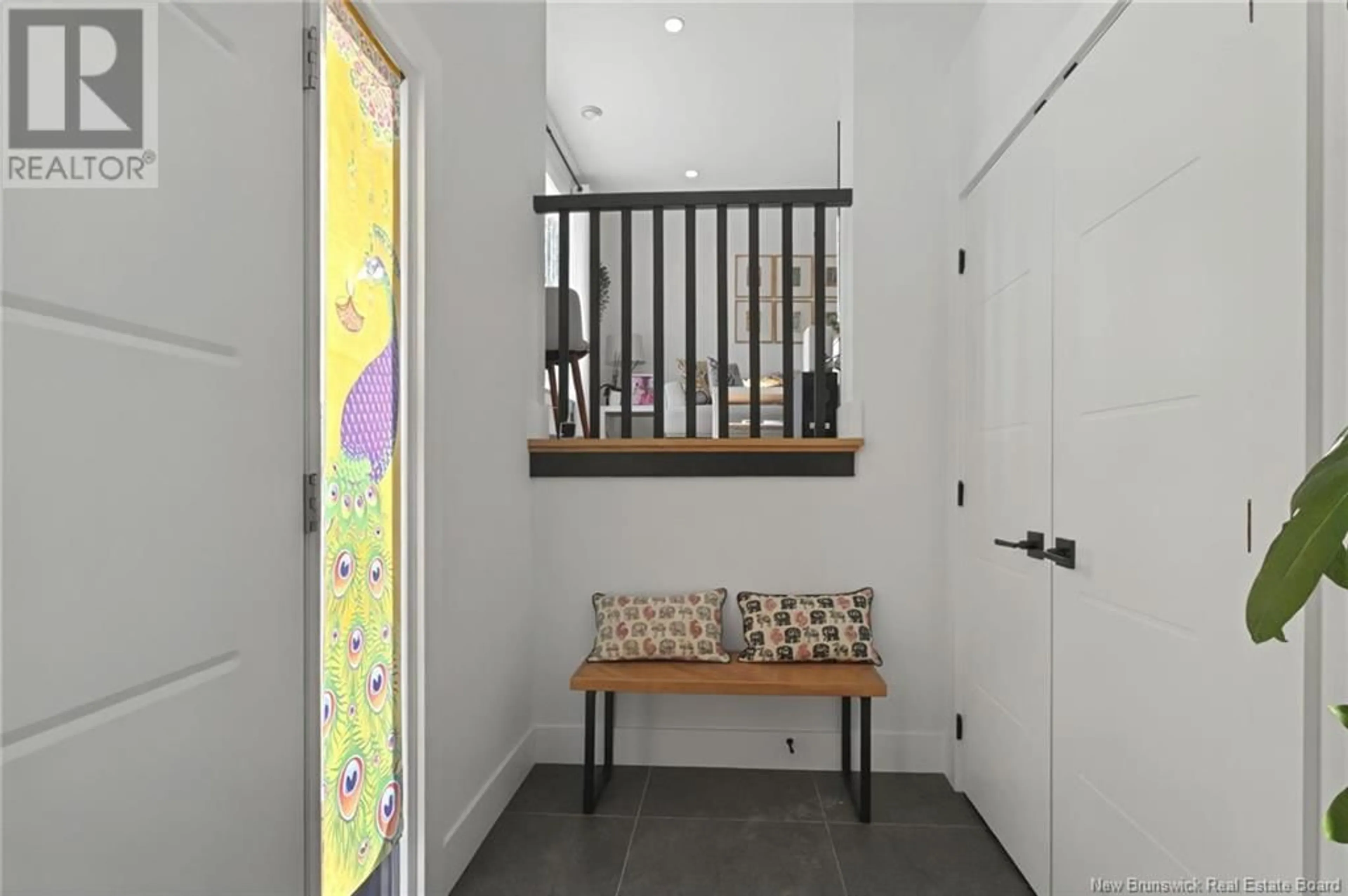 Indoor entryway for 401 MAPLEHURST DRIVE, Moncton New Brunswick E1G0E5