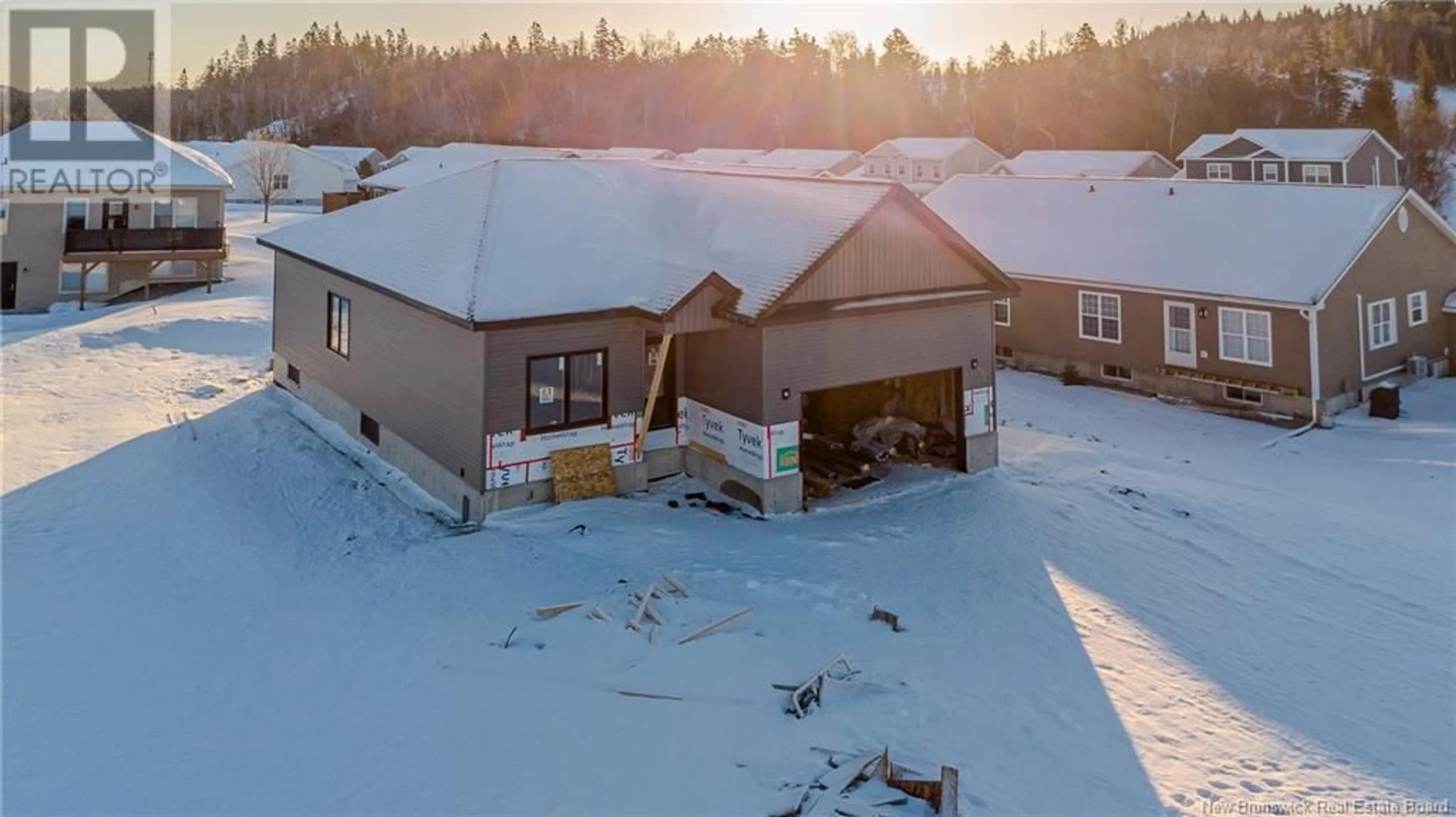 A pic from outside/outdoor area/front of a property/back of a property/a pic from drone, building for 75 Cambridge Drive, Saint John New Brunswick E2K5T3