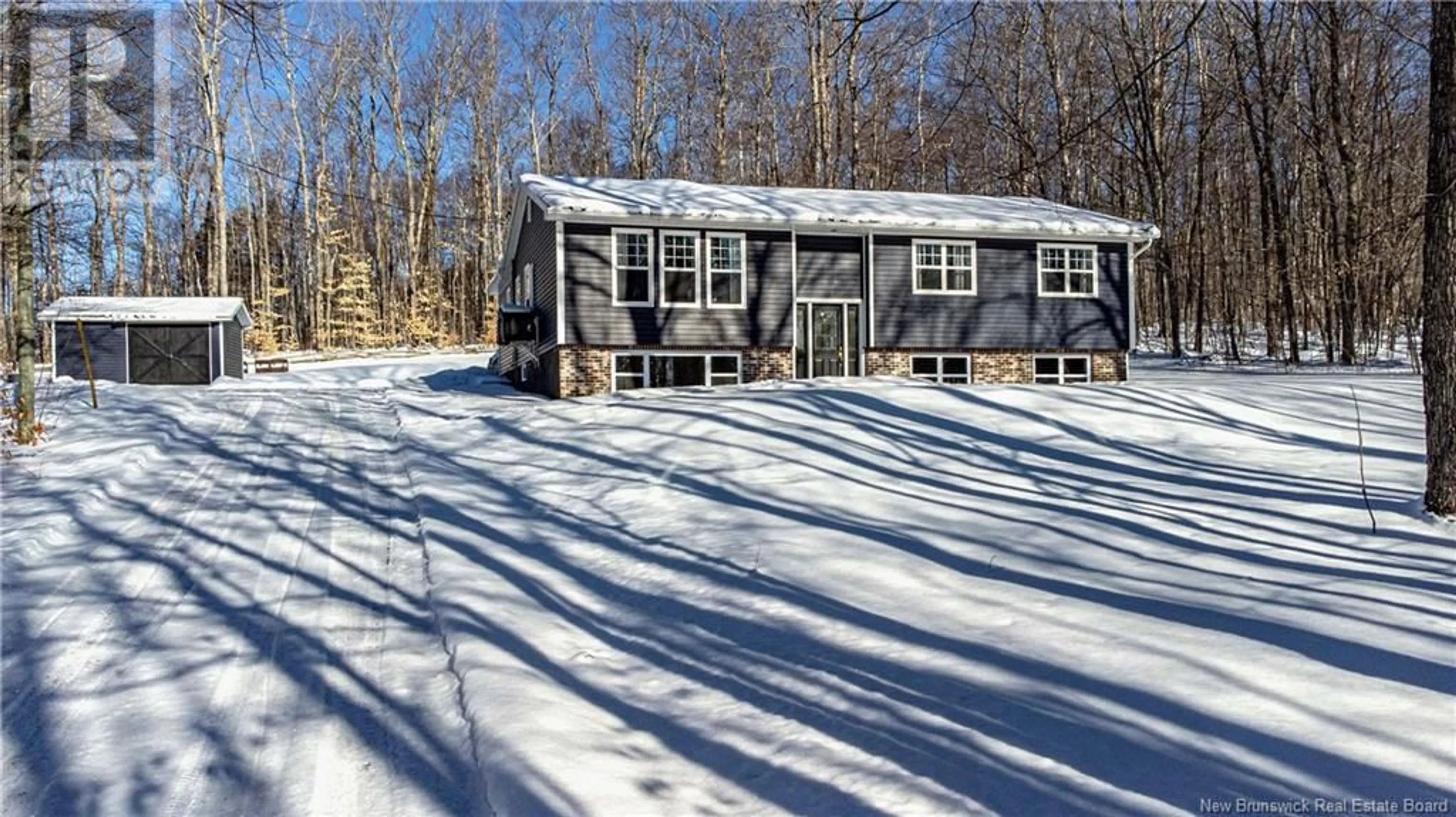 Home with vinyl exterior material, street for 21 Mountain View Crescent, Oakland New Brunswick E7L2V9