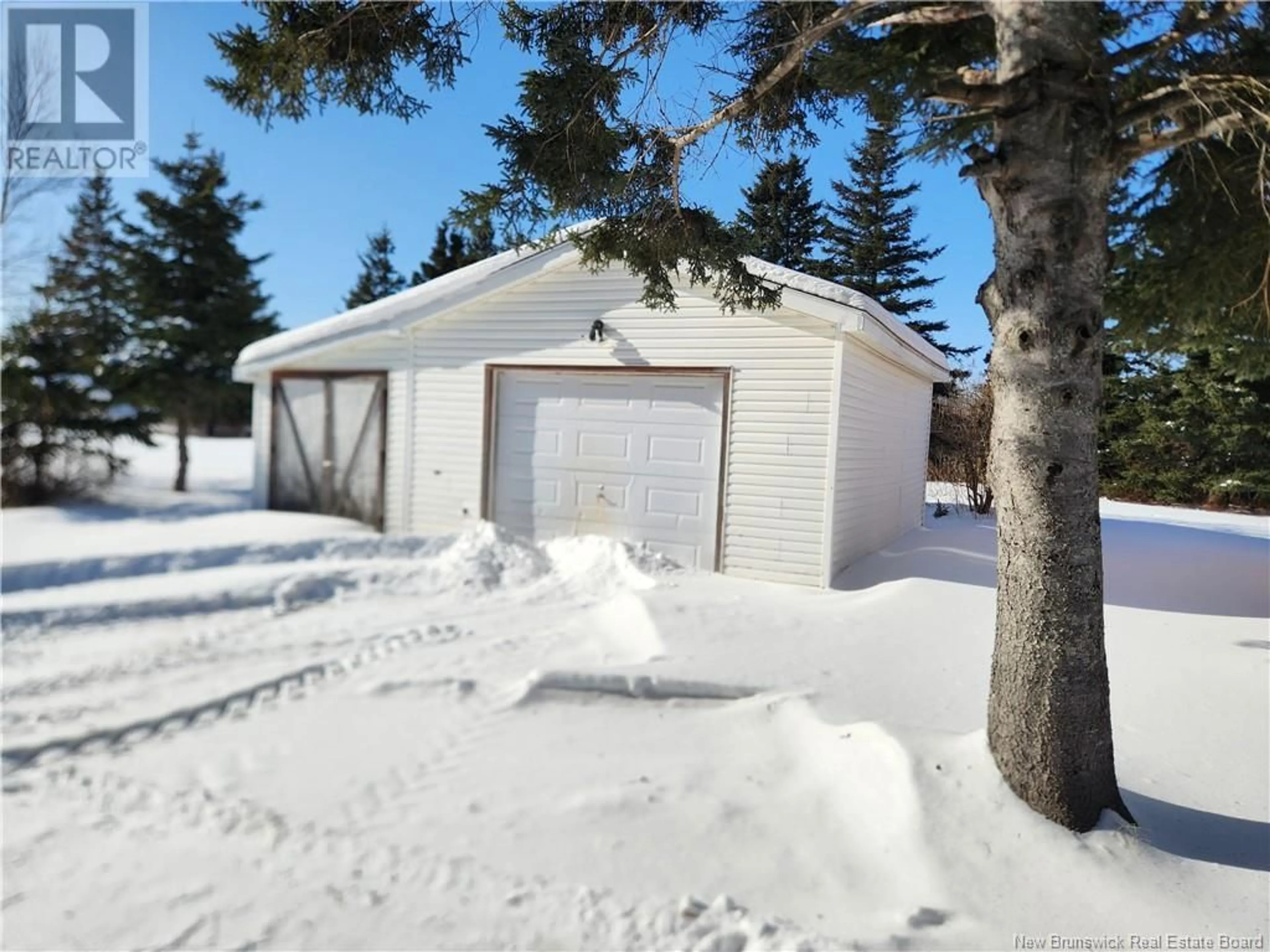 Shed for 7997 St-Paul, Bas-Caraquet New Brunswick E1W6C3