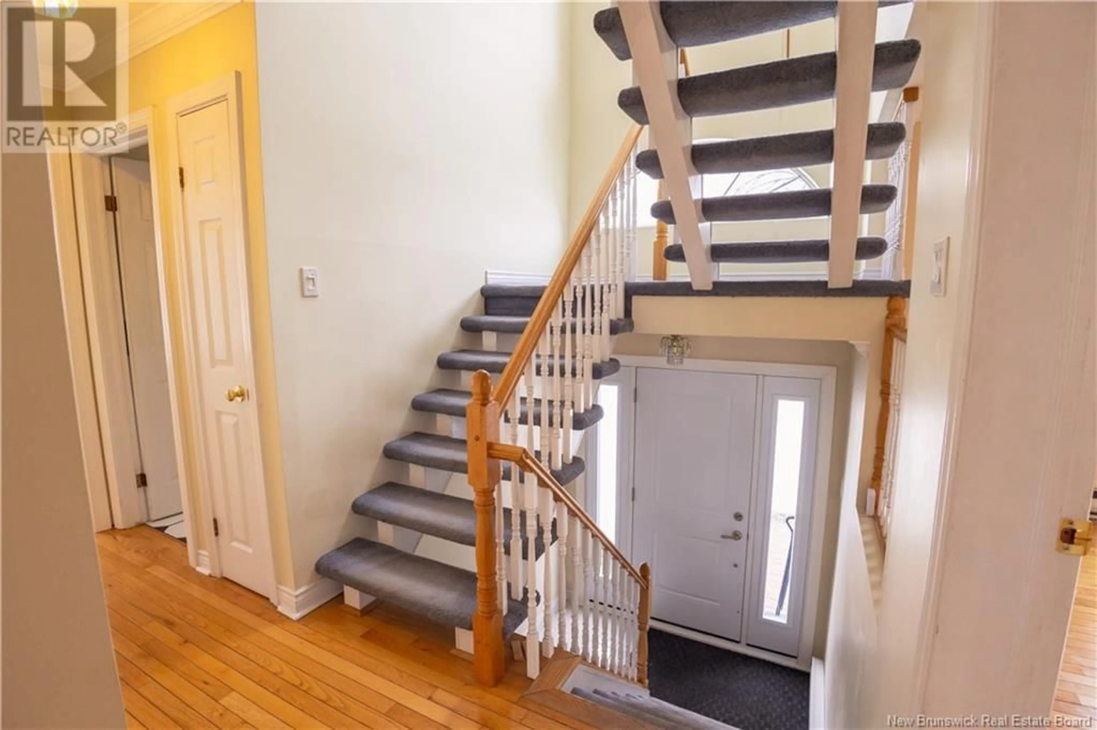 Stairs for 56 Meadow Green Court, Fredericton New Brunswick E3B5L8