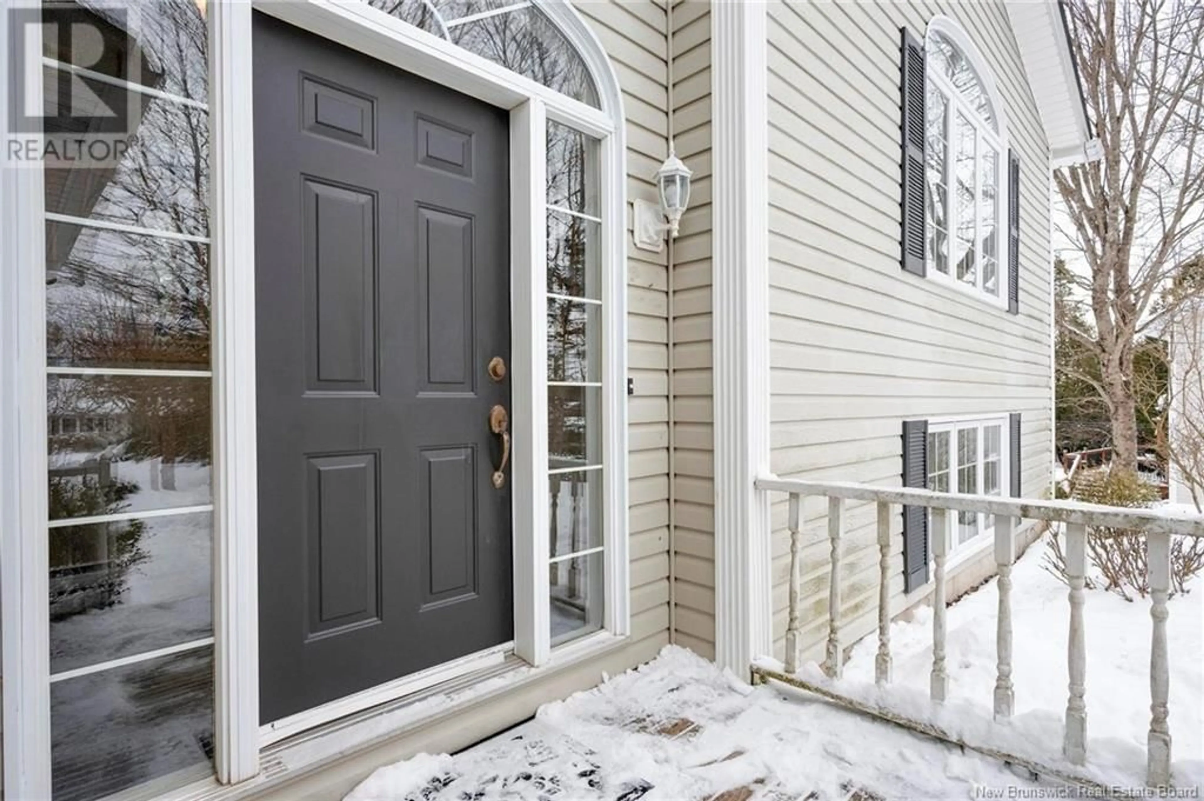 Indoor entryway for 96 Winchester Drive, Quispamsis New Brunswick E2E5C3