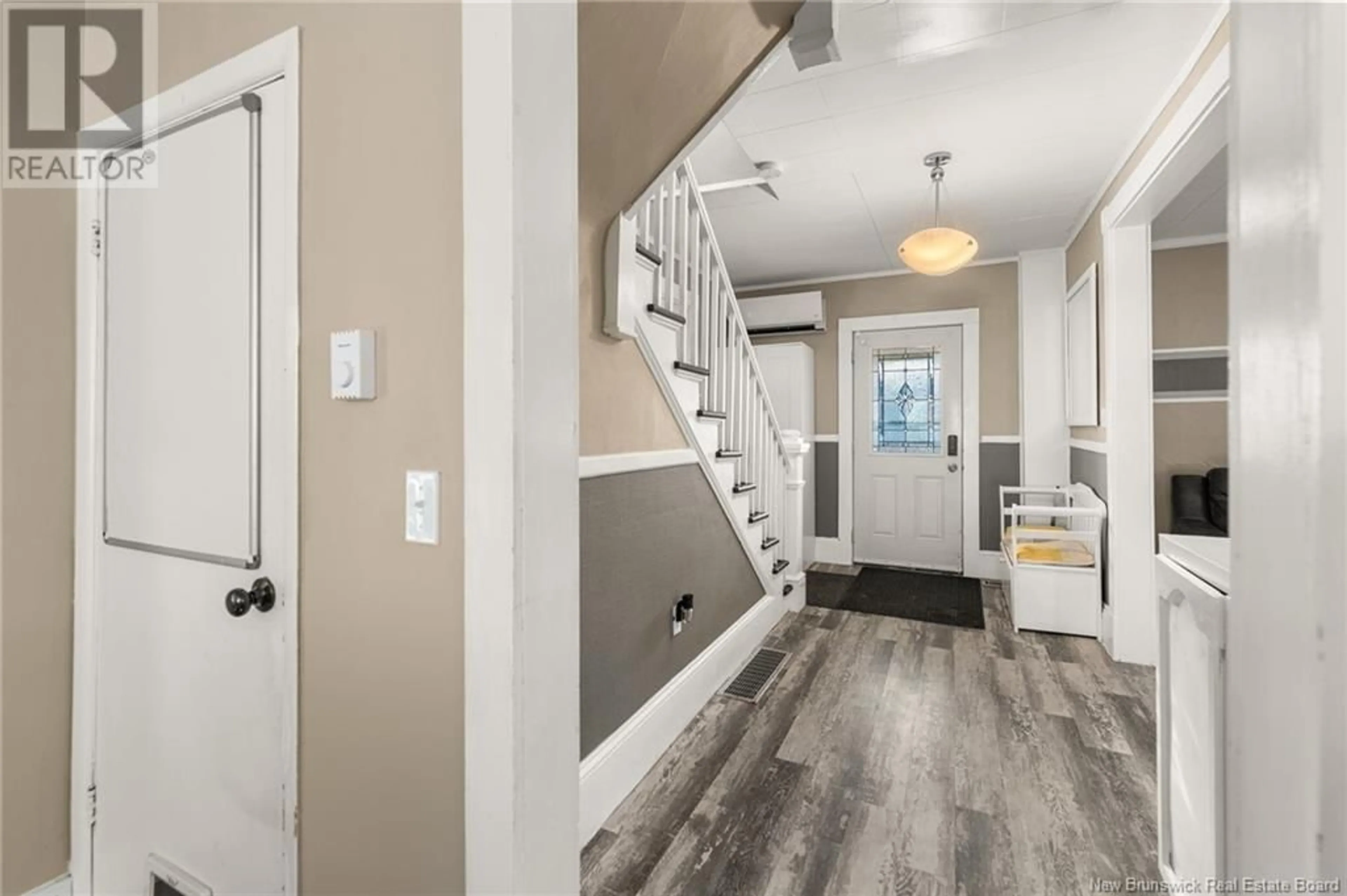 Indoor entryway for 623 Centrale, Memramcook New Brunswick E4K3S9