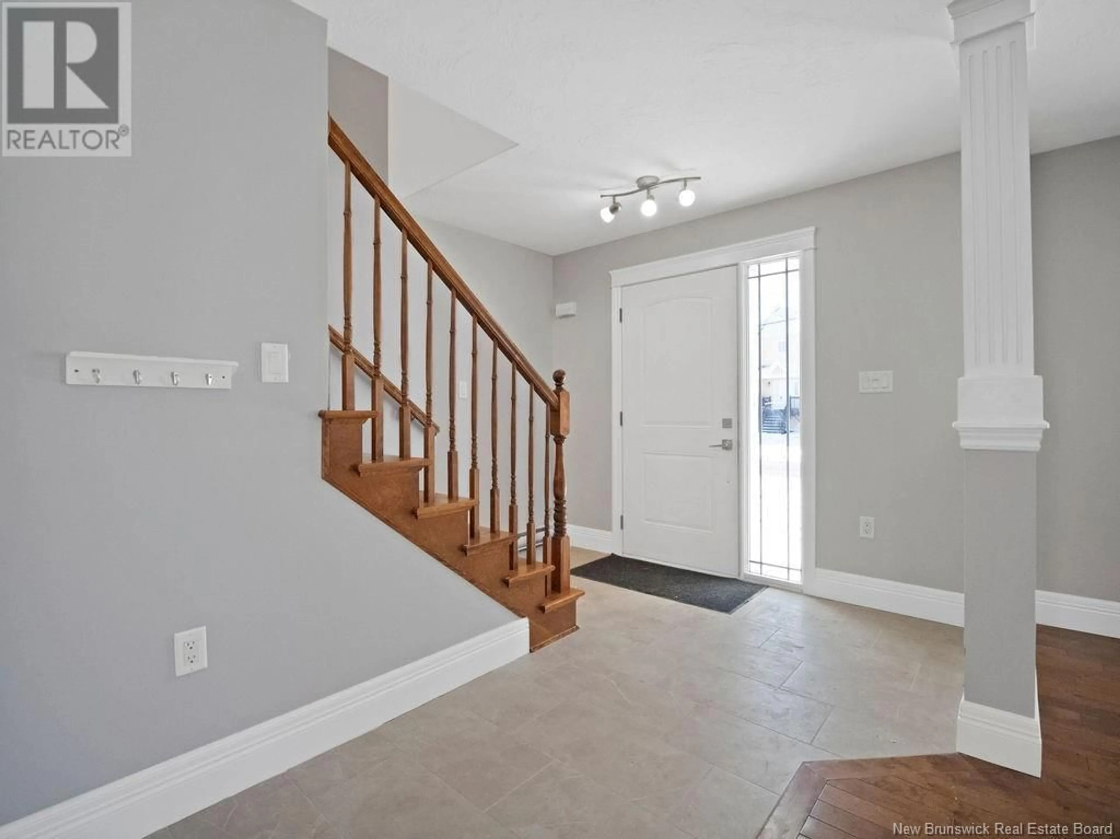 Indoor foyer for 866 Bernard Street, Dieppe New Brunswick E1A5A4