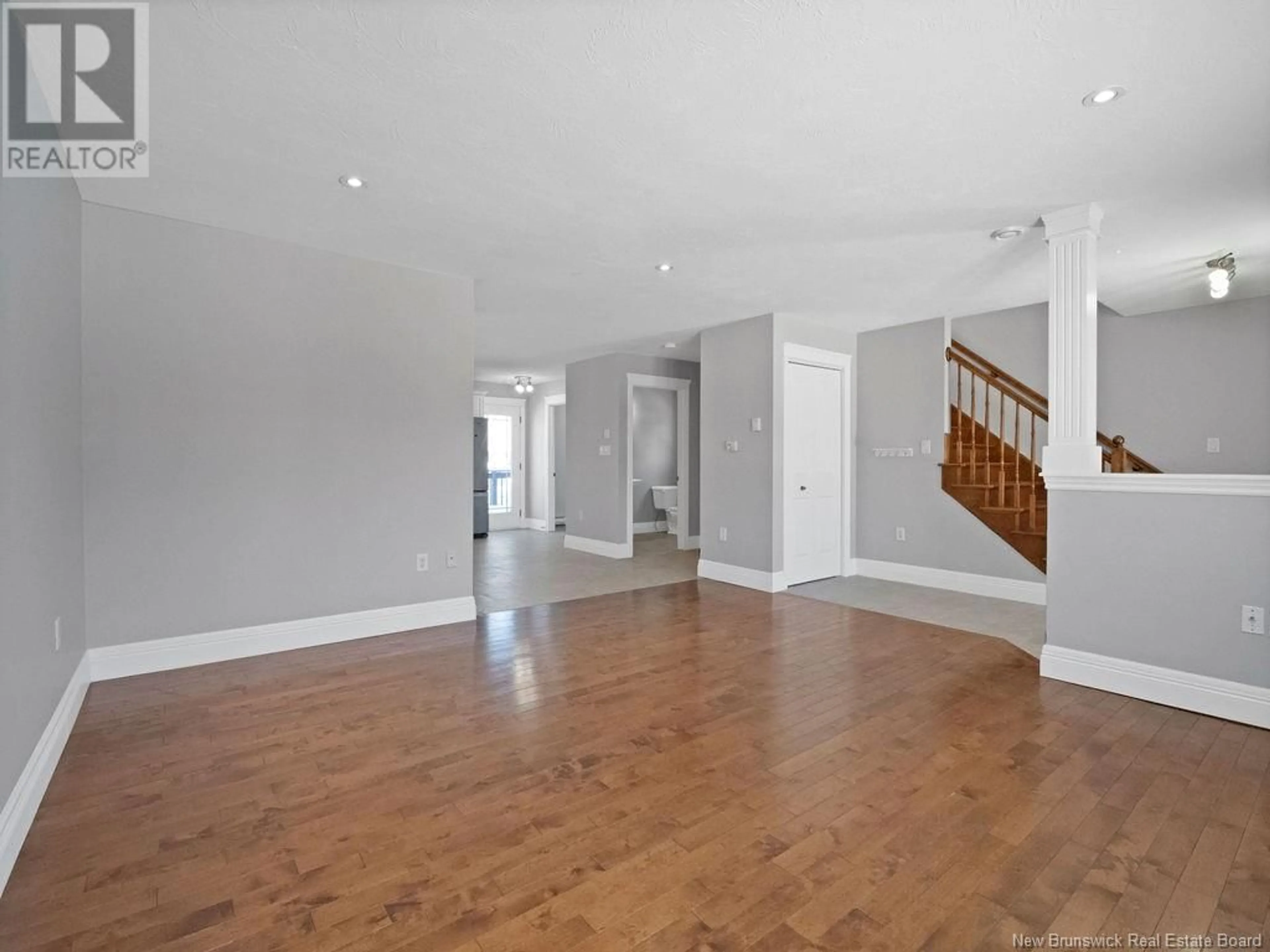 Indoor foyer for 866 Bernard Street, Dieppe New Brunswick E1A5A4