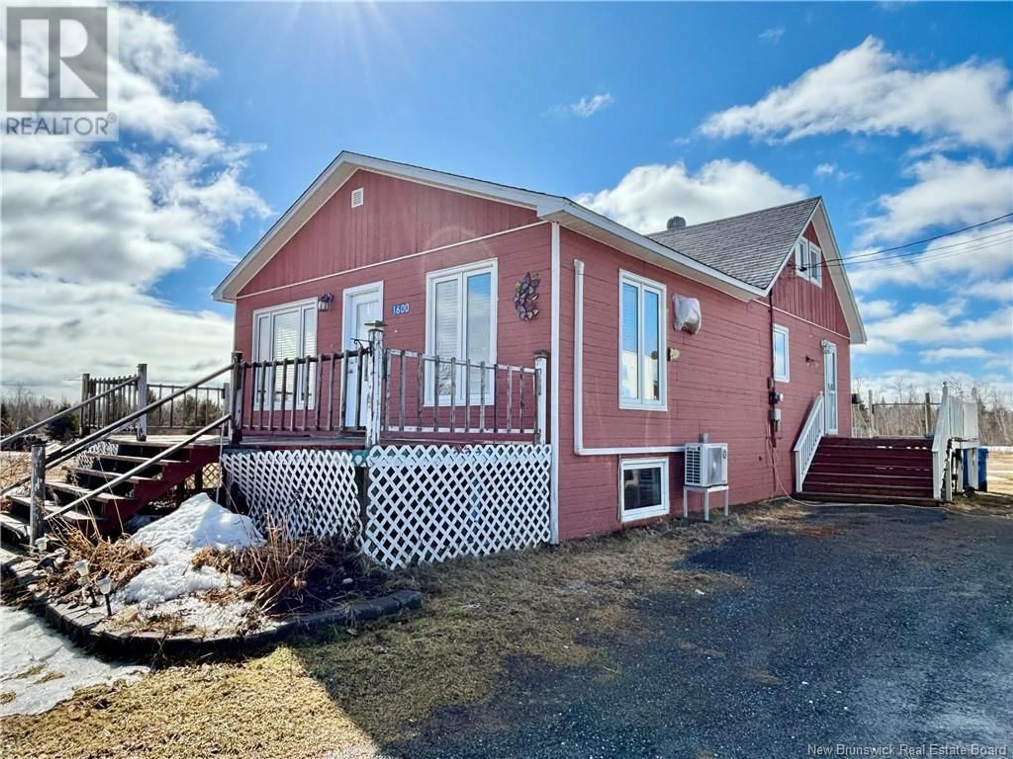 Home with vinyl exterior material, unknown for 1600 RTE 450, Saint-Wilfred New Brunswick E9G2V1