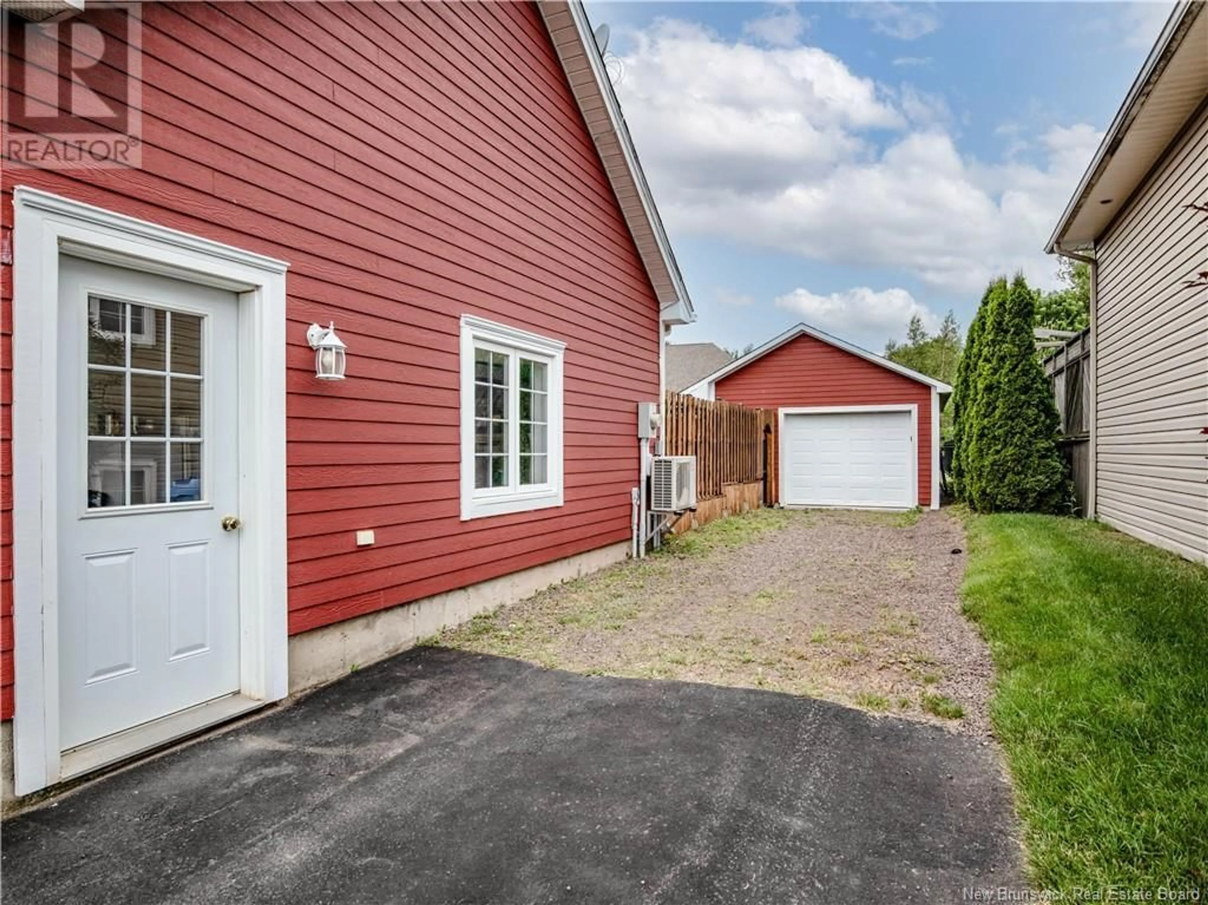 Indoor garage for 47 Gillespie, Dieppe New Brunswick E1A8T4