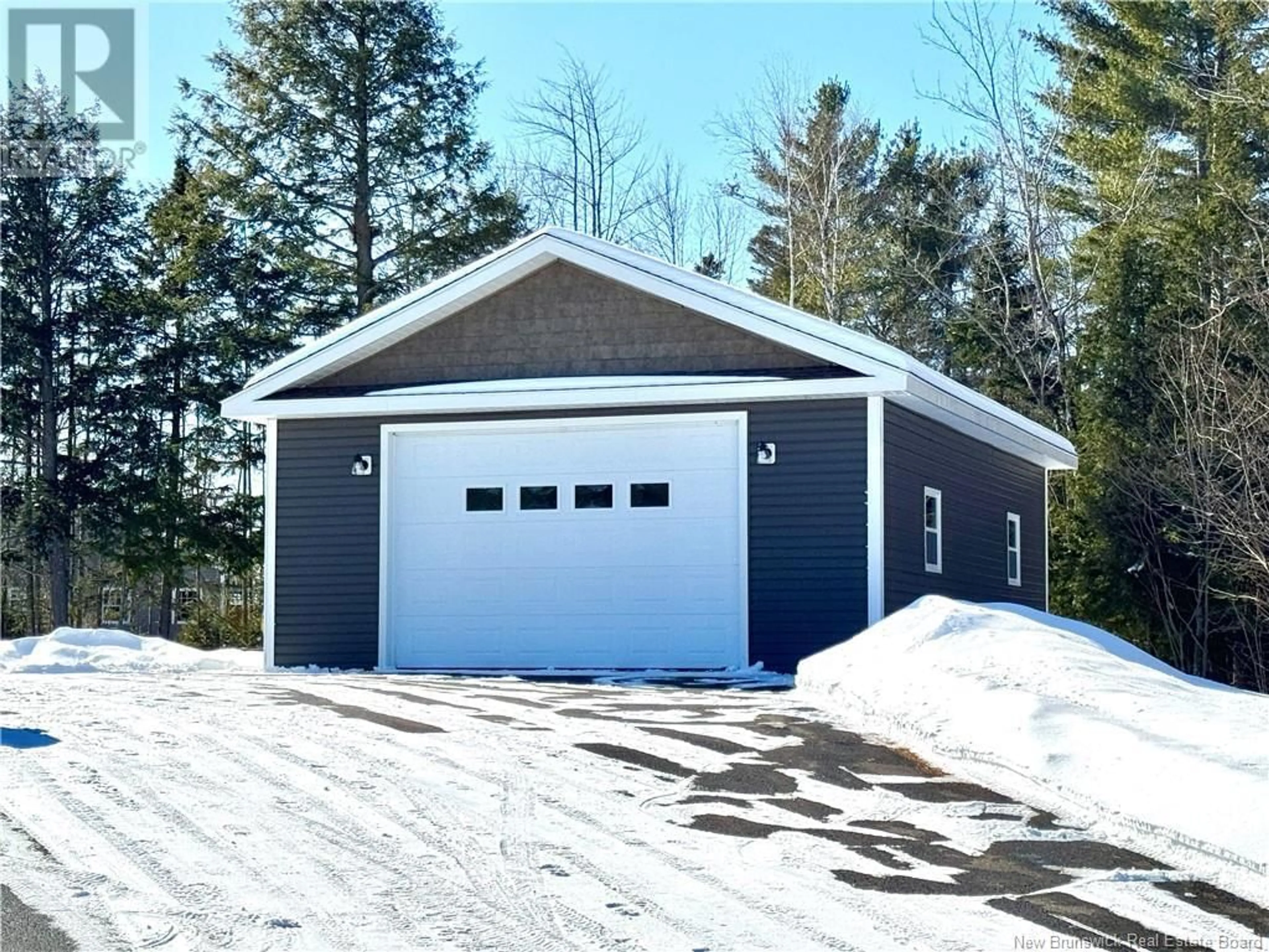 Indoor garage for 28 Shade Tree Lane, Burton New Brunswick E2V0M3