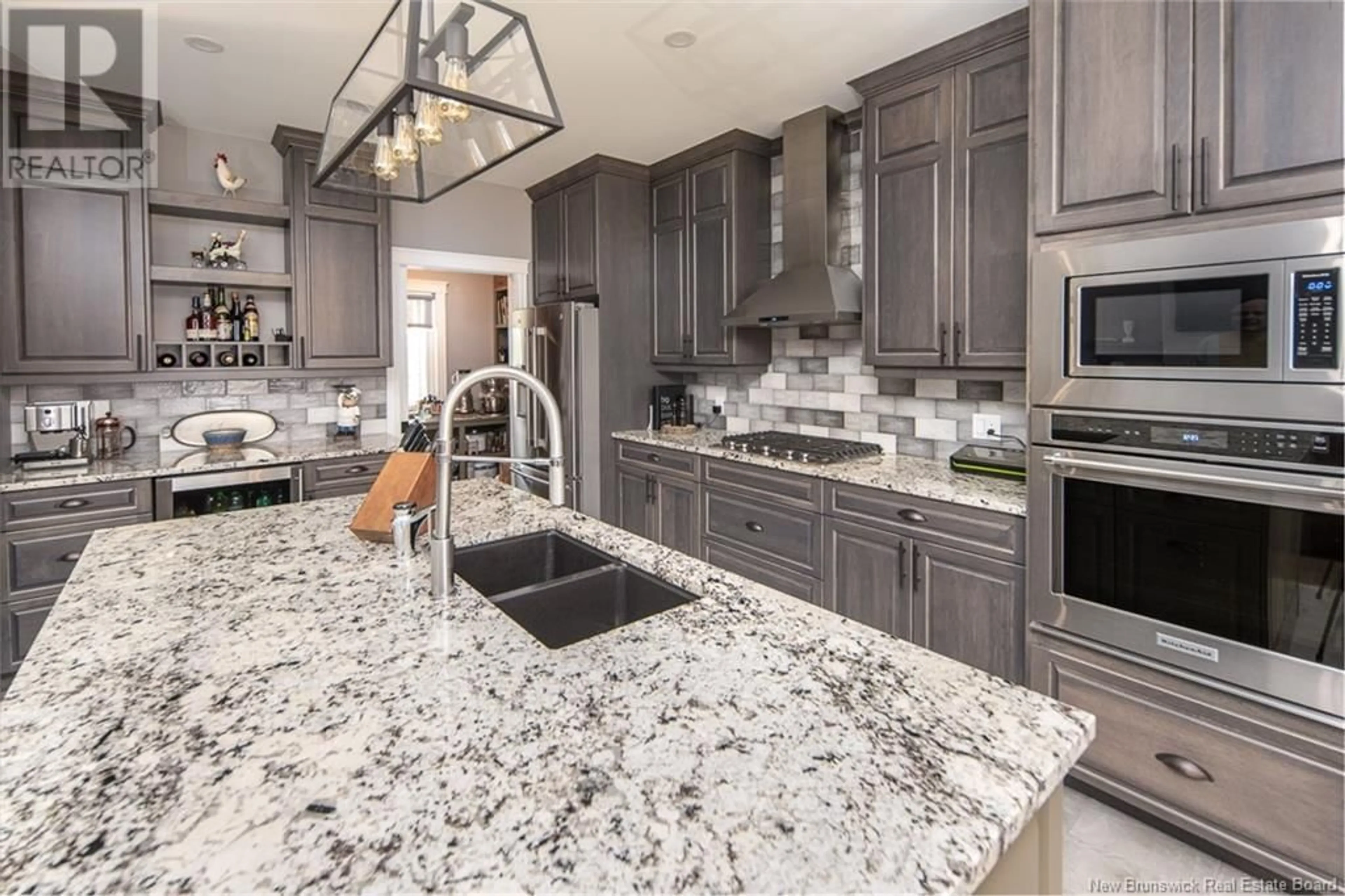 Contemporary kitchen, ceramic/tile floor for 9 LEELAND WAY, Killarney Road New Brunswick E3A5M7