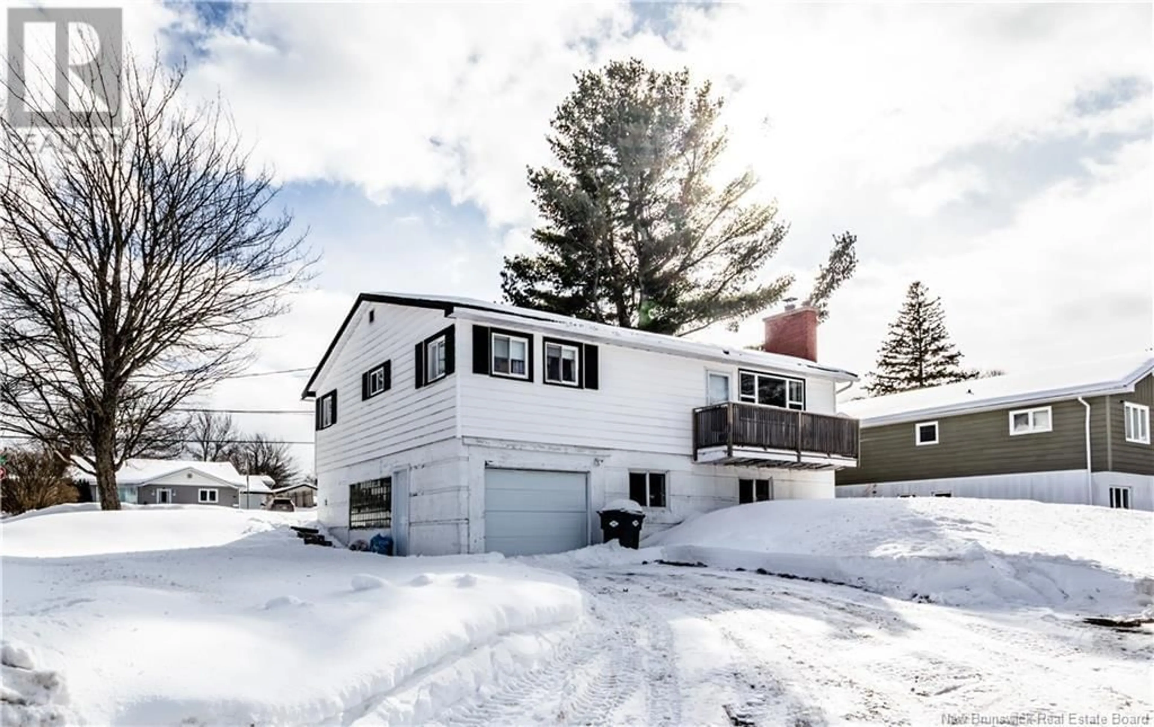 Home with vinyl exterior material, street for 181 OLD COACH, Riverview New Brunswick E1B1P1