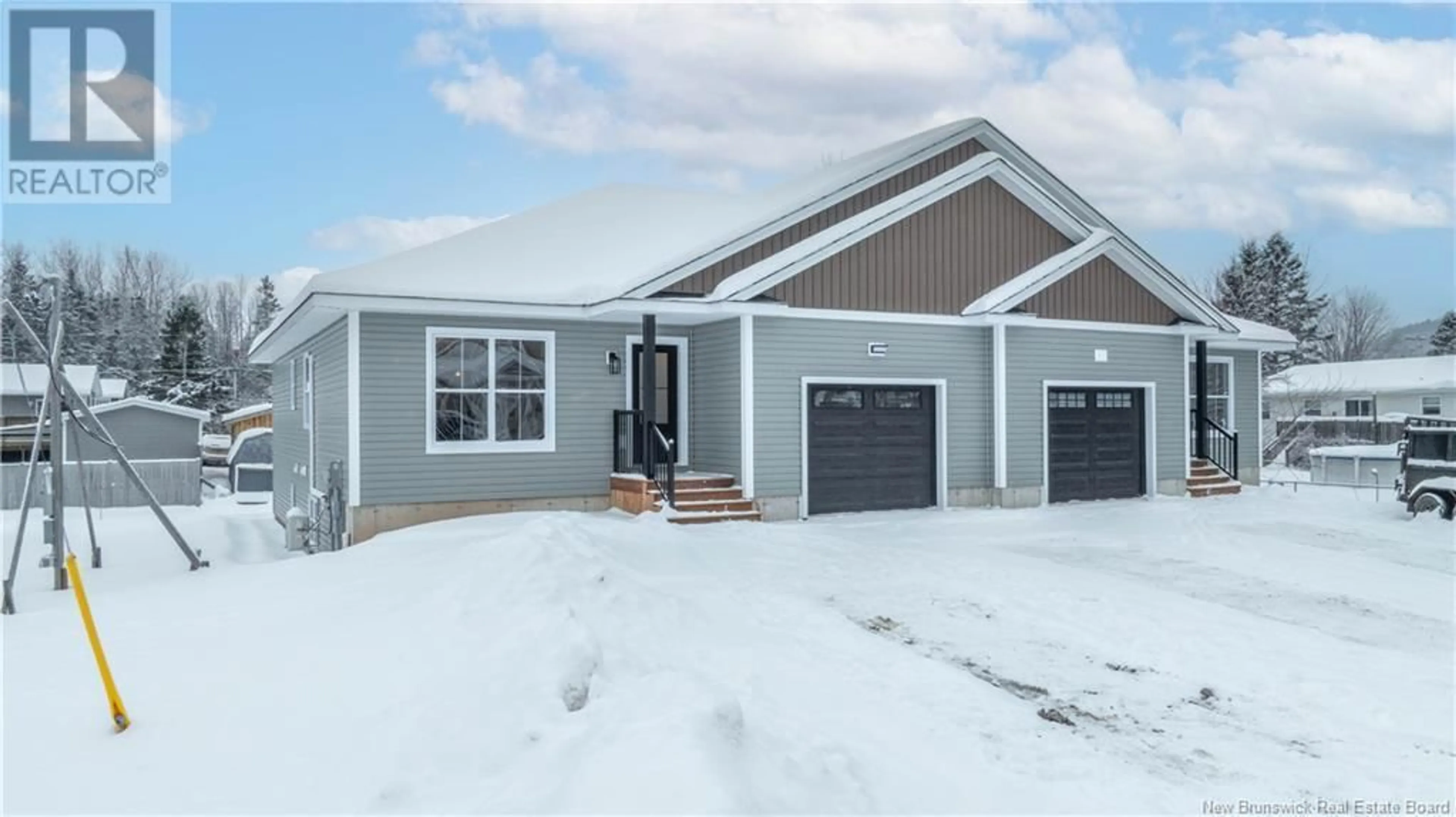 Home with vinyl exterior material, street for 77 Walker Crescent, Hampton New Brunswick E5N5Z7