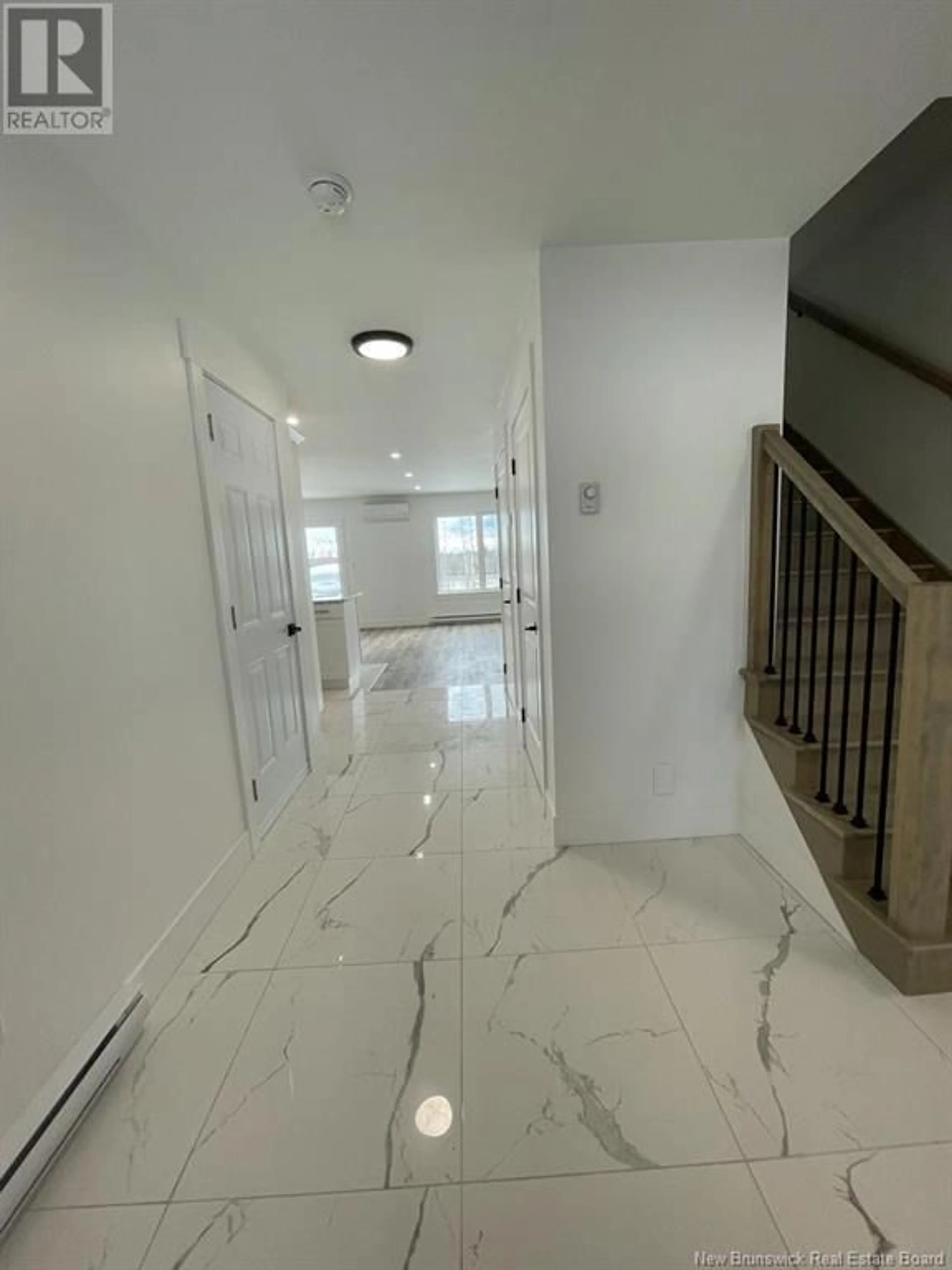 Indoor foyer for 75 WARNER STREET, Moncton New Brunswick E1A5T3