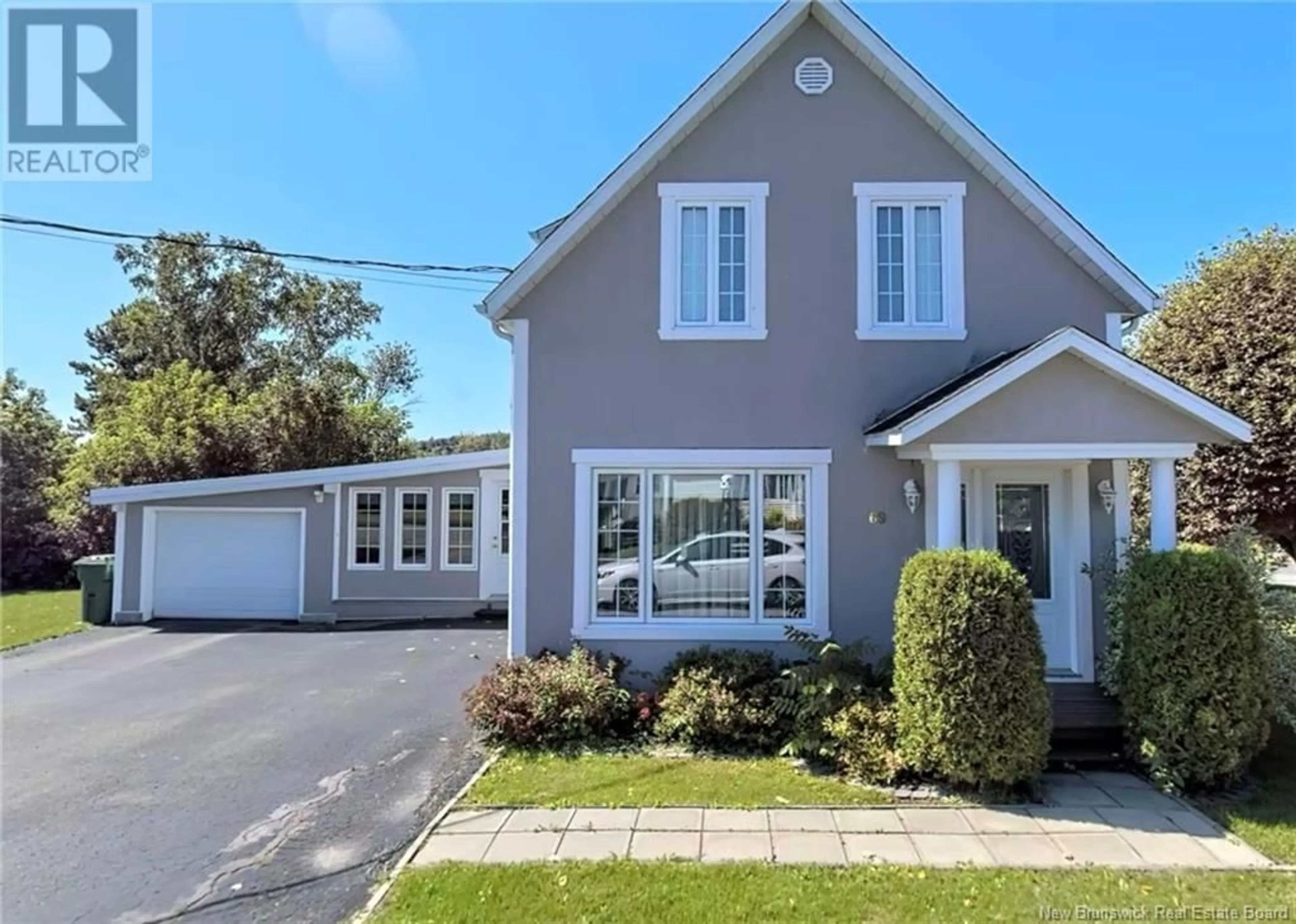 Home with vinyl exterior material, street for 69 CHURCH STREET, Grand-Sault/Grand Falls New Brunswick E3Z2N3