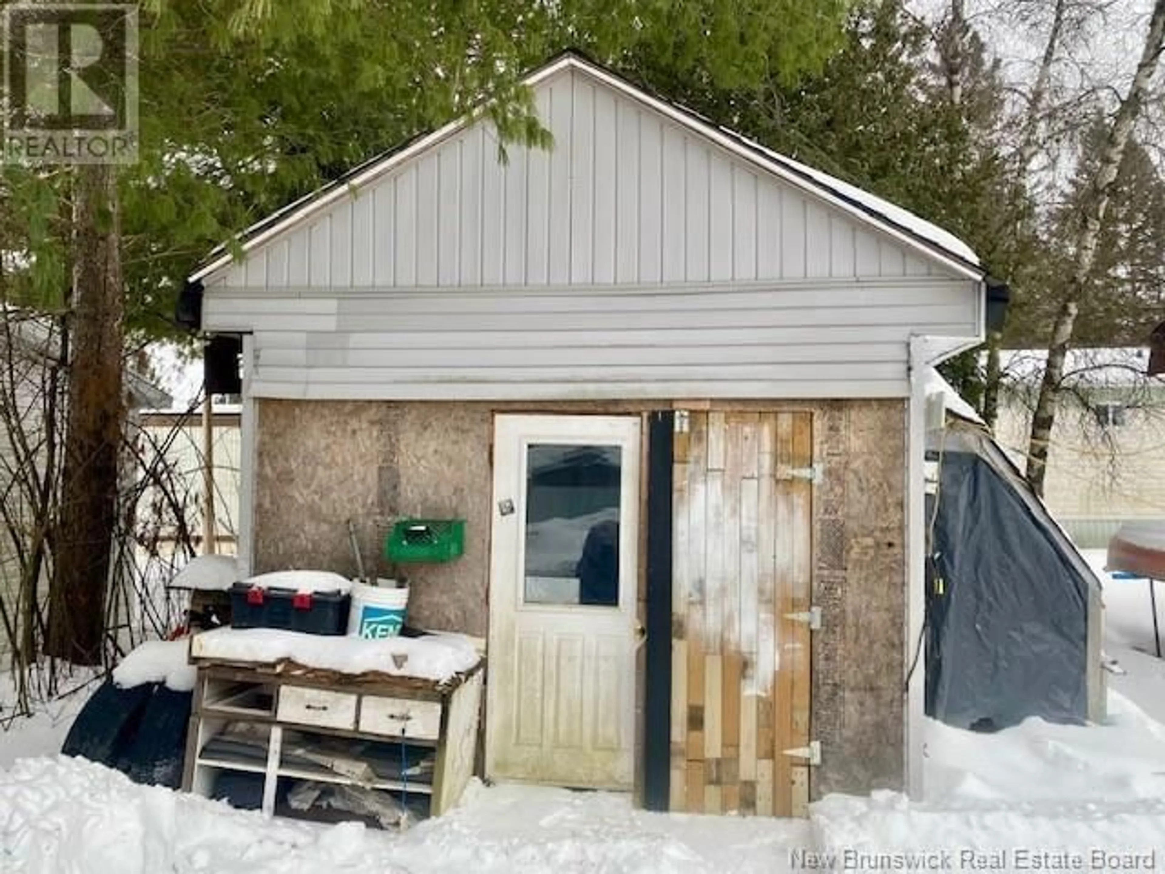 Shed for 184 Moore Street, Lincoln New Brunswick E3B8L8