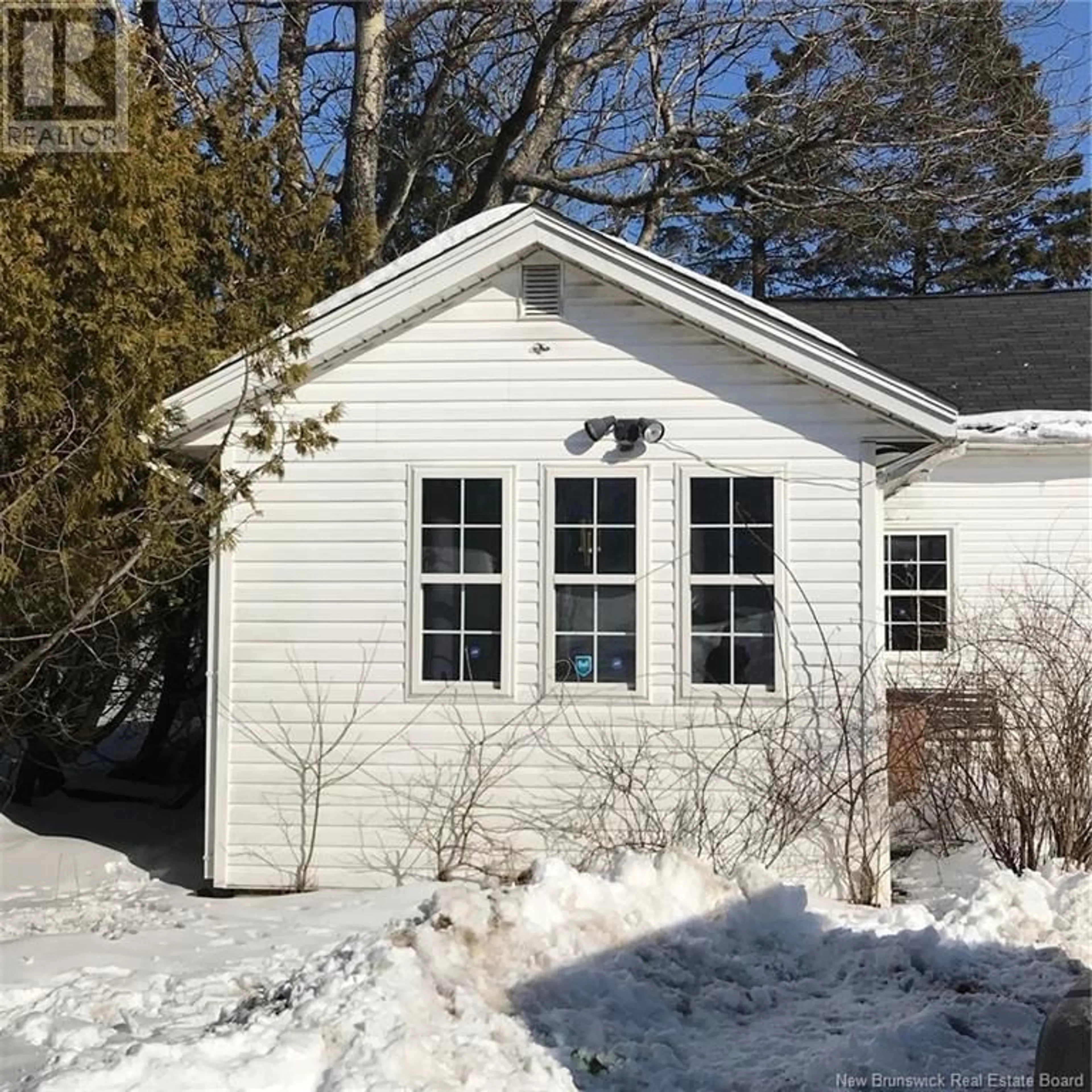 Shed for 120 Sandy Point Road, Saint John New Brunswick E2K3R8