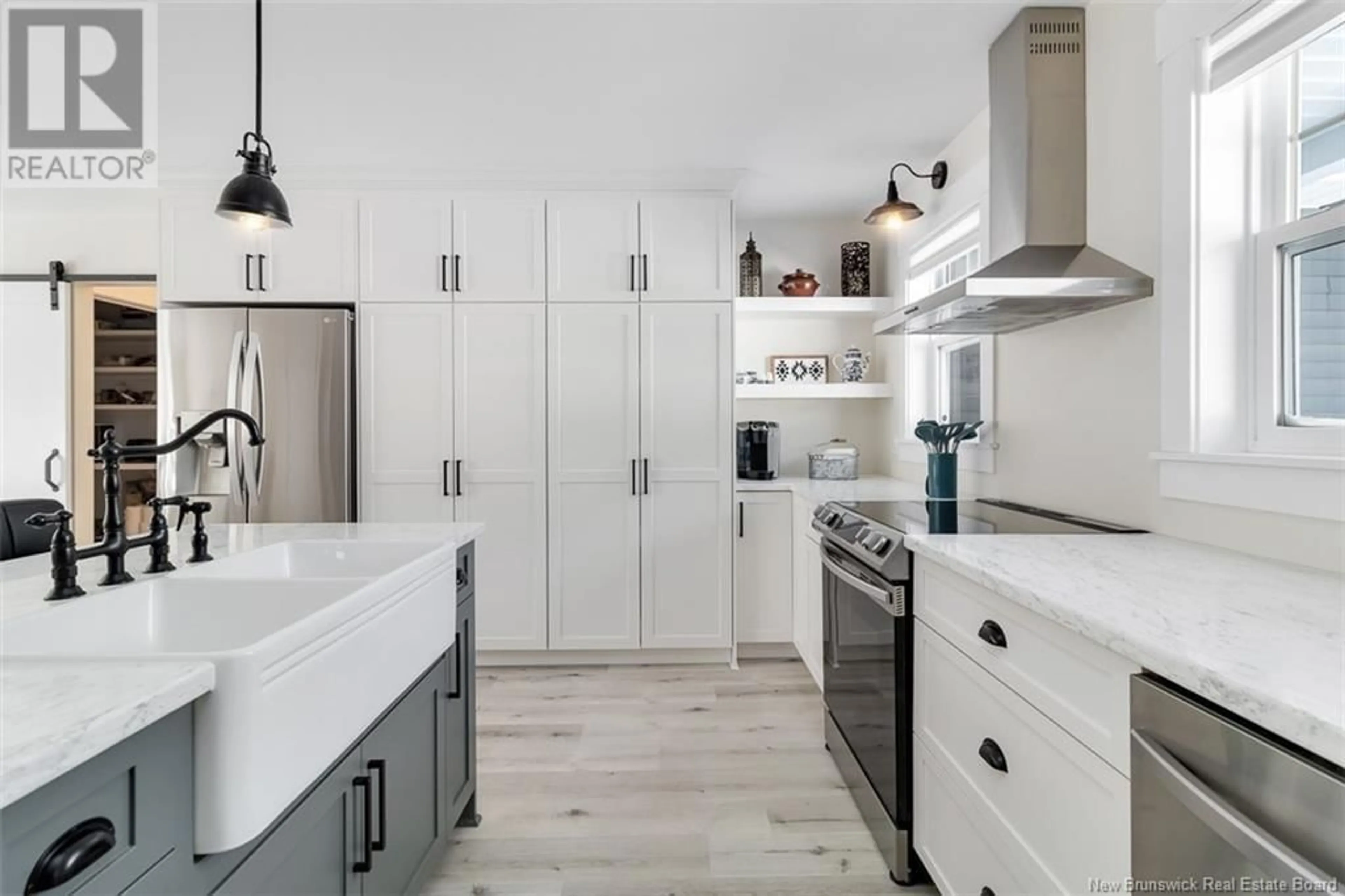 Contemporary kitchen, unknown for 138 Leeland Way, Killarney Road New Brunswick E3A5M7