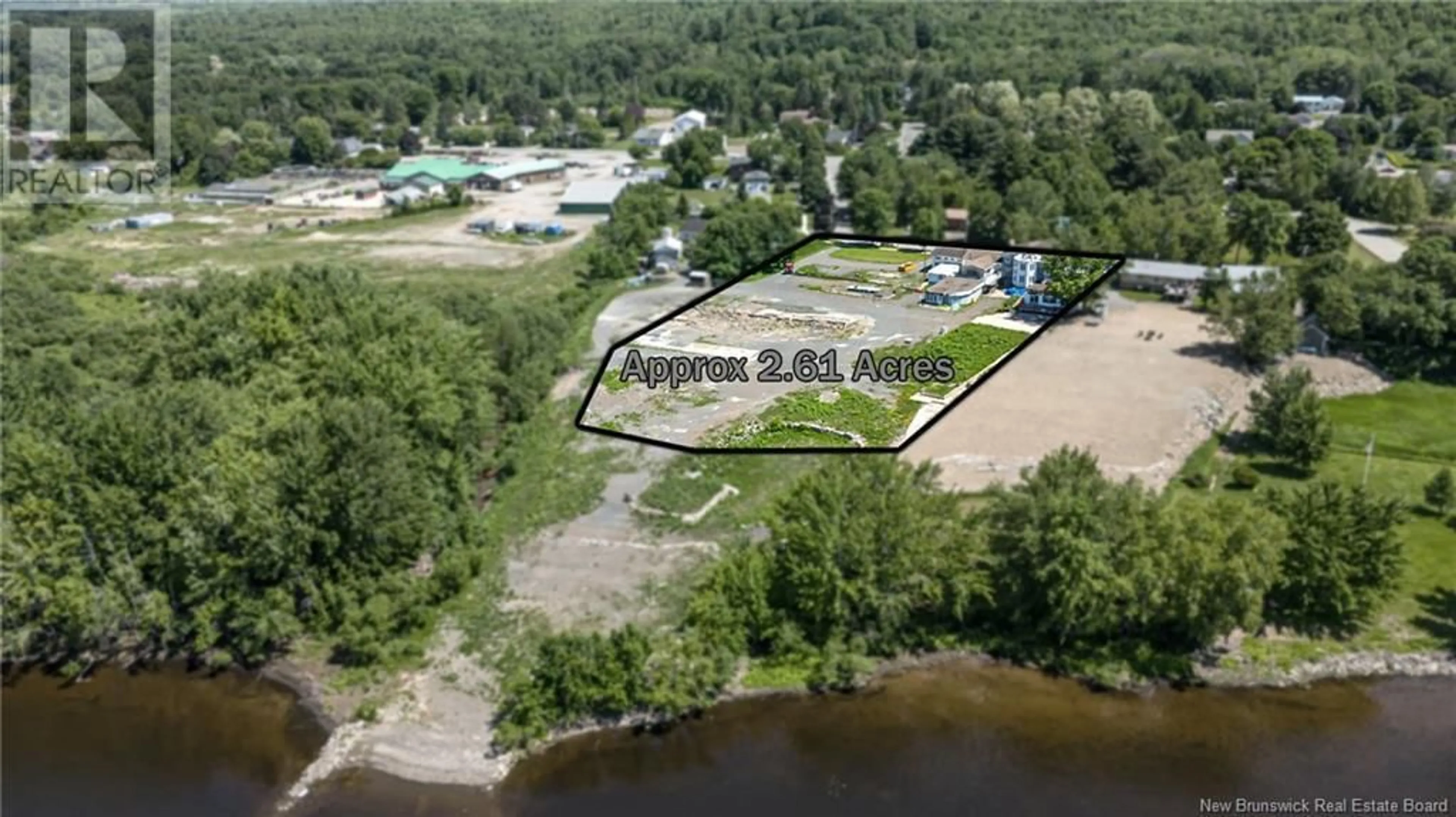 A pic from outside/outdoor area/front of a property/back of a property/a pic from drone, water/lake/river/ocean view for 59-69 Ross Terrace, Fredericton New Brunswick W3A8E5