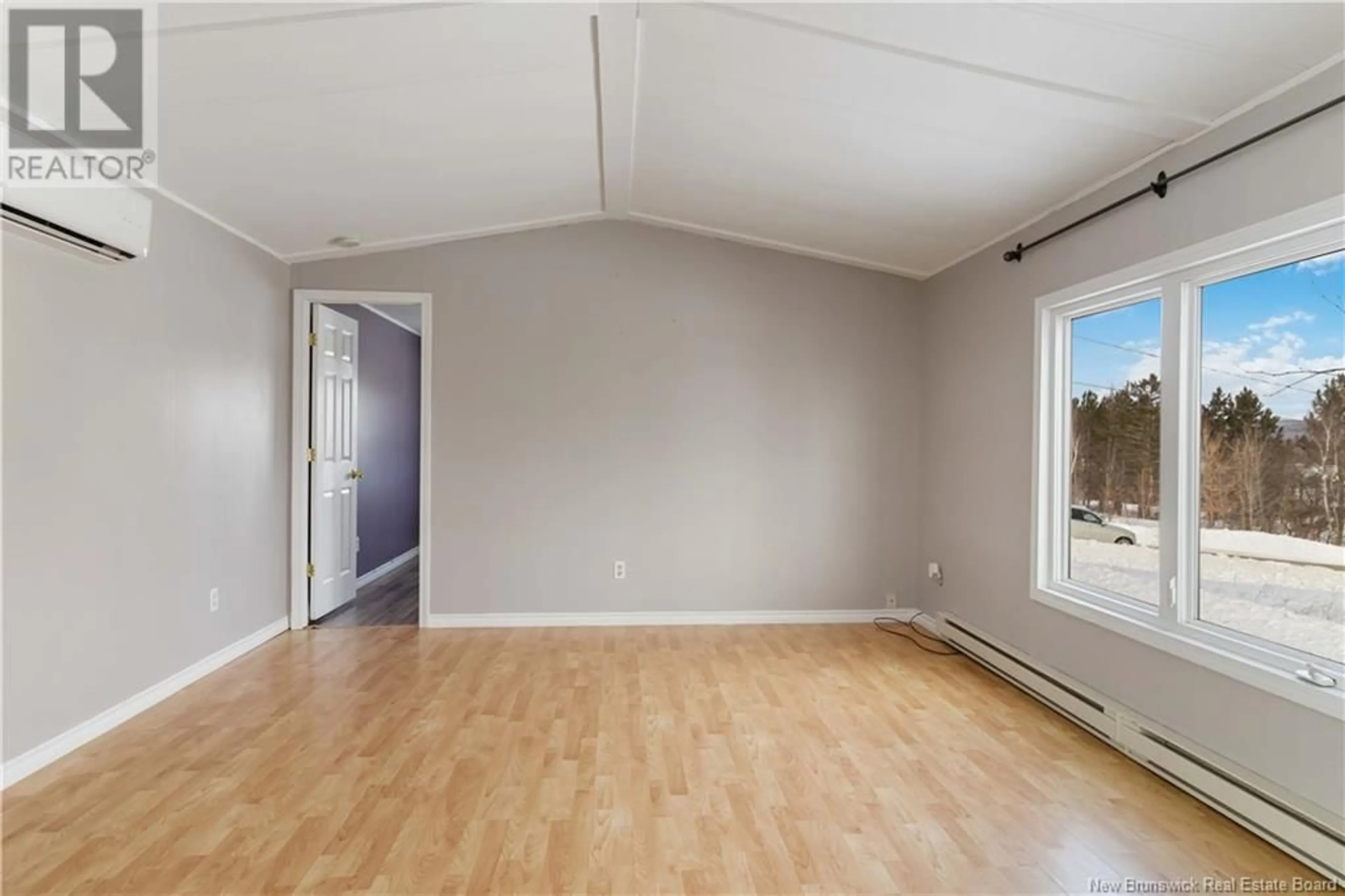 A pic of a room for 5035 Pokiok Settlement Road, Prince William New Brunswick E6K3L1