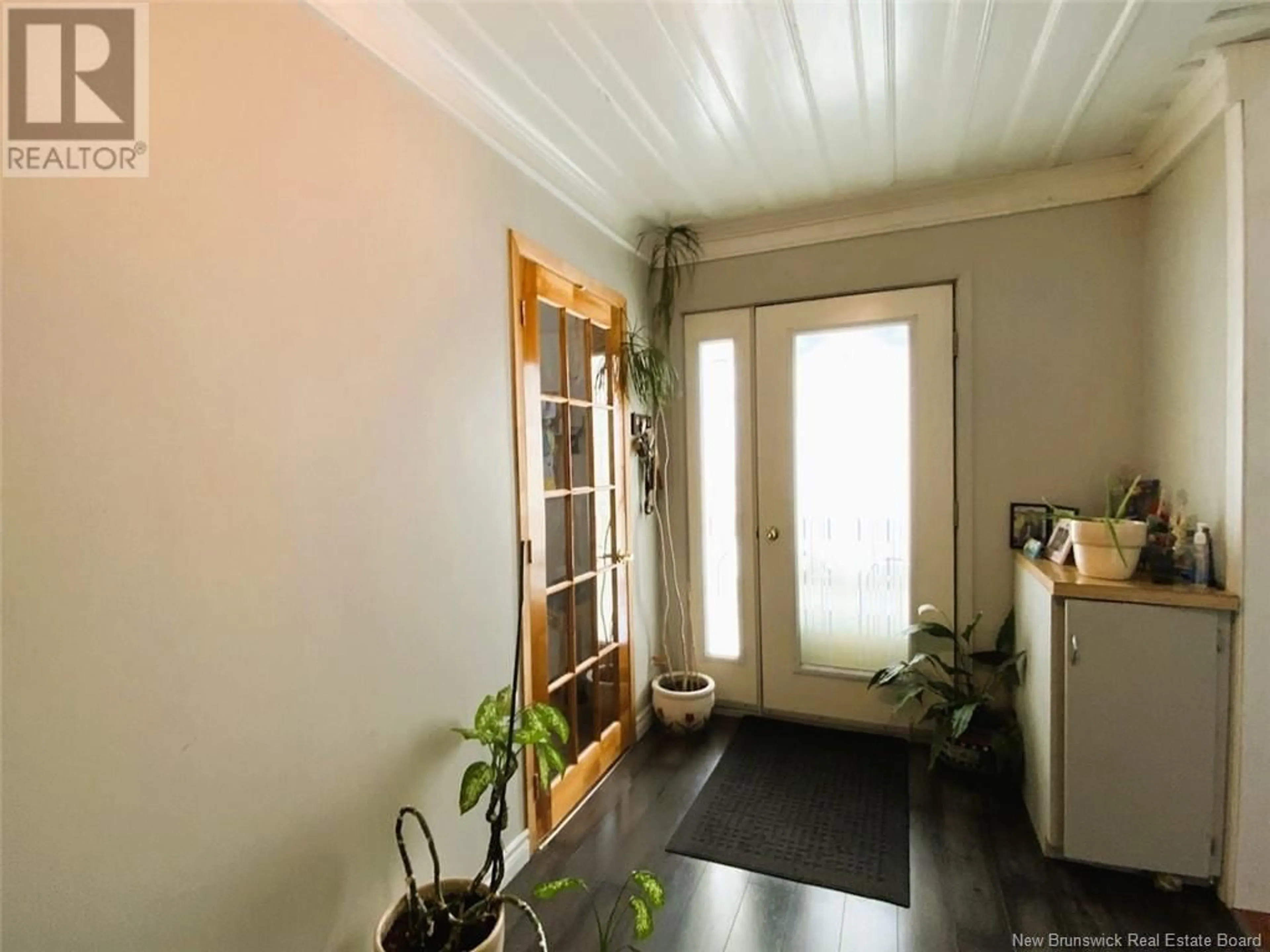 Indoor entryway for 32 Corno Street, Saint-Basile New Brunswick E7C1P7