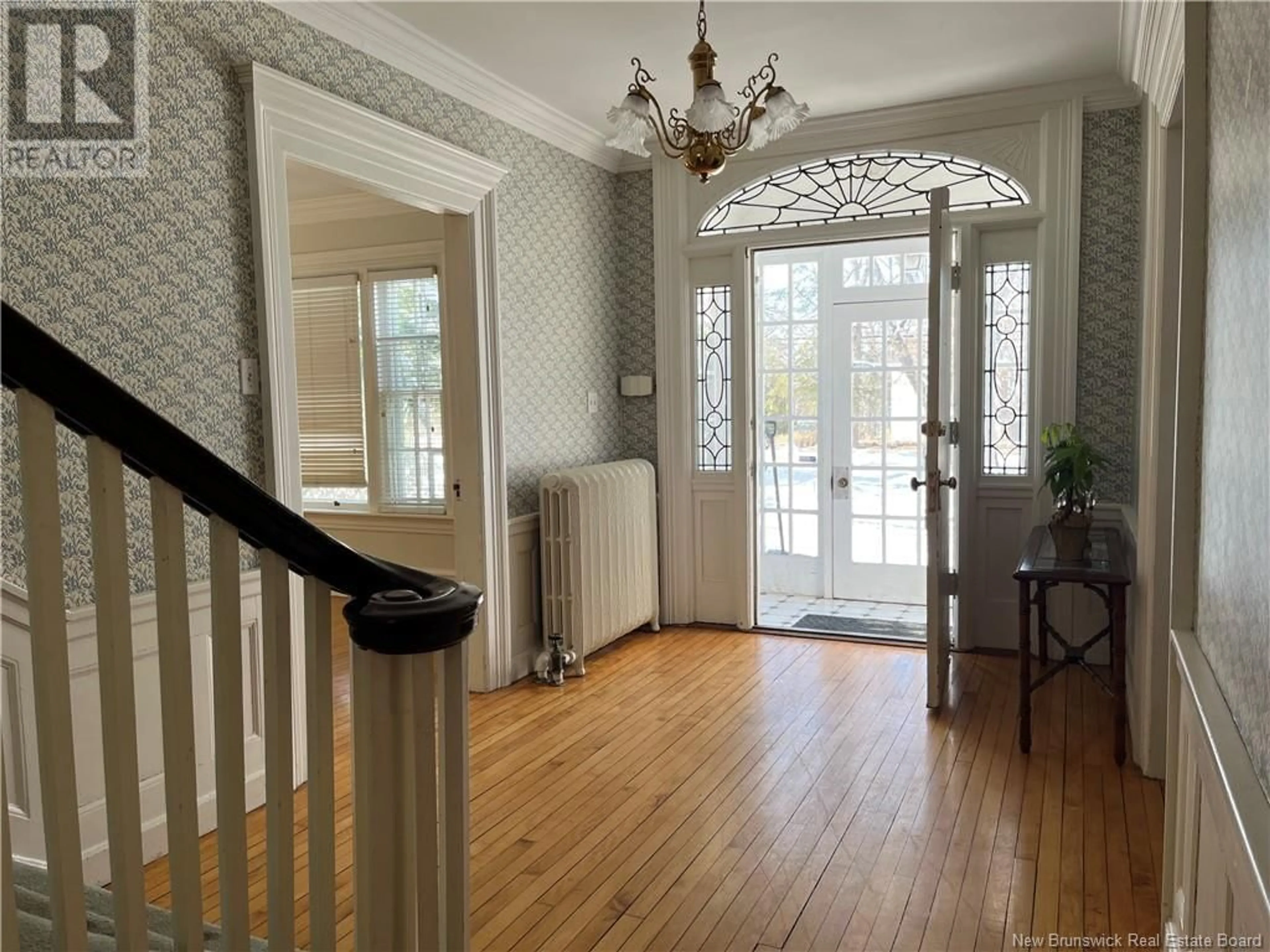 Indoor foyer for 3162 Rothesay Road, Rothesay New Brunswick E2E5V6