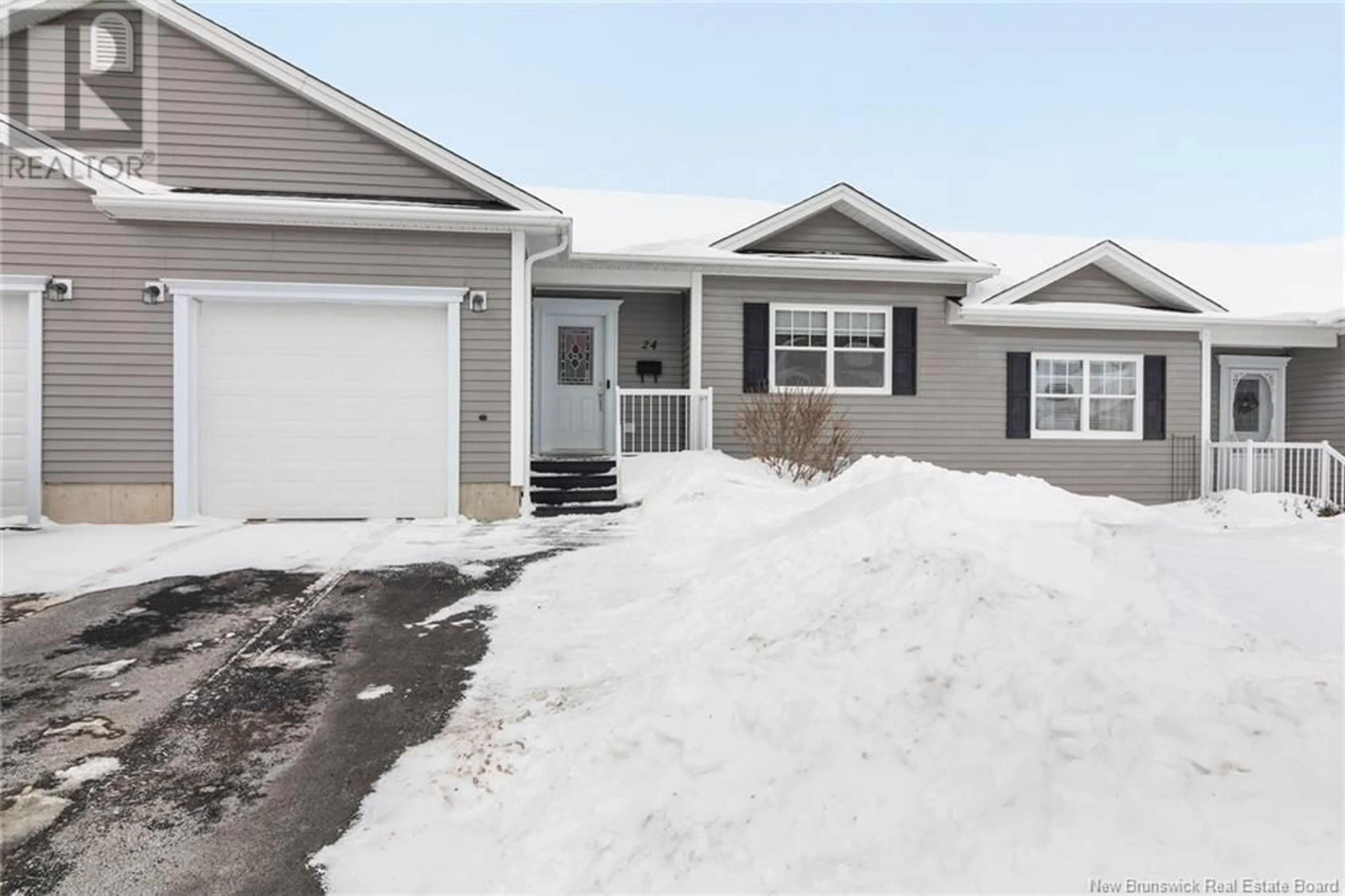 Home with vinyl exterior material, street for 24 McCaffrey Court, Oromocto New Brunswick E2V0H5