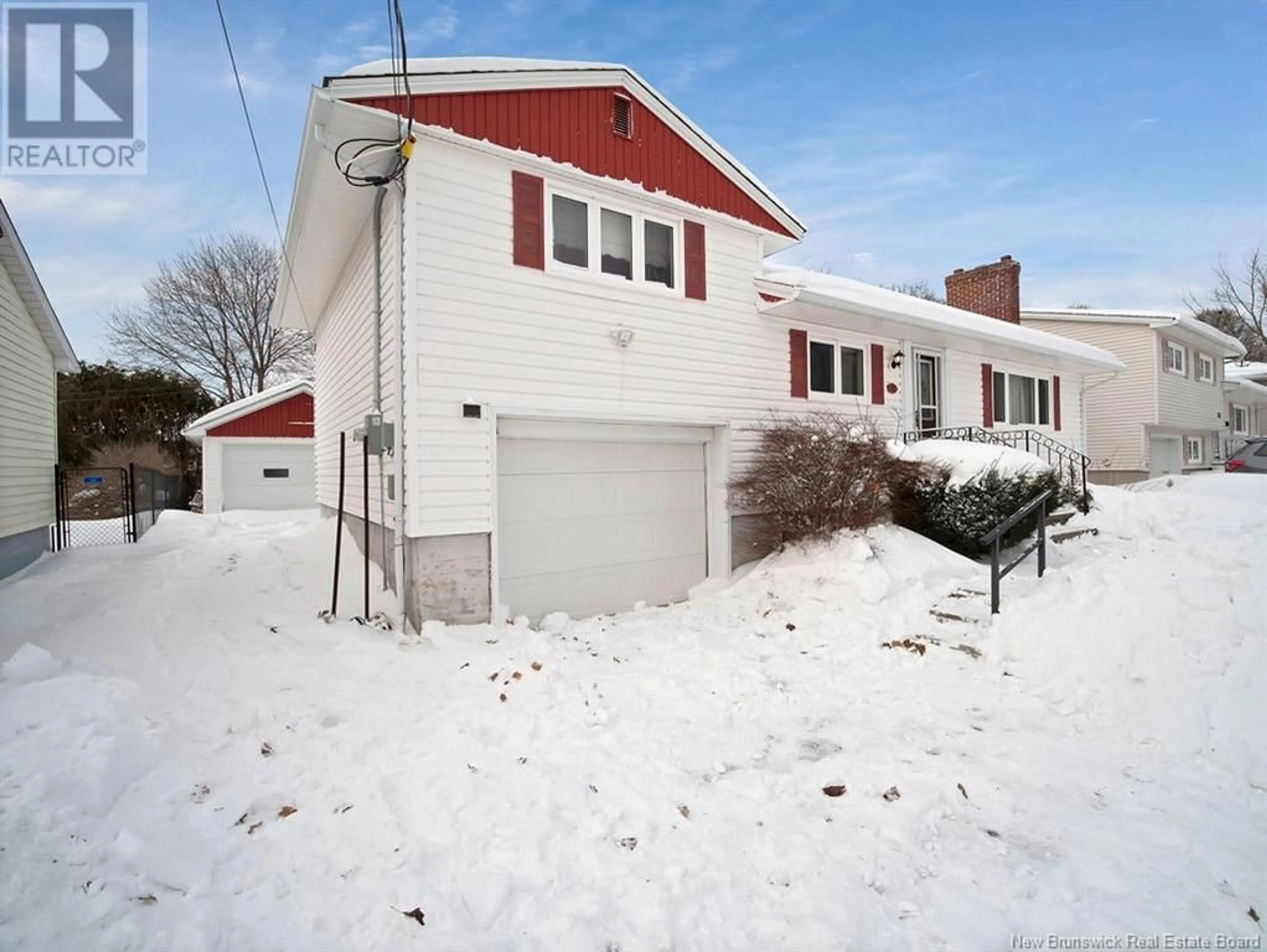Unknown for 94 HEDGEWOOD, Moncton New Brunswick E1E2W5