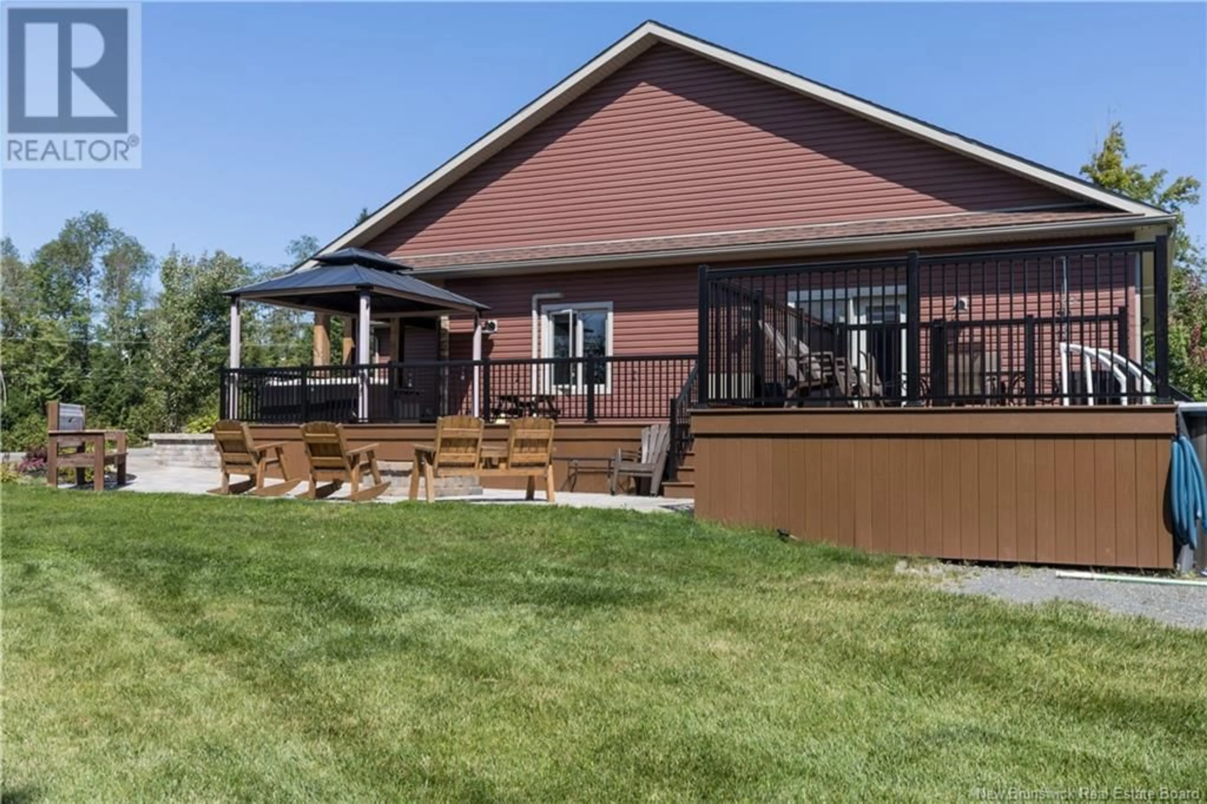 Home with vinyl exterior material, unknown for 3 MAPLEWOOD COURT, Grand Falls New Brunswick E3Z0B9