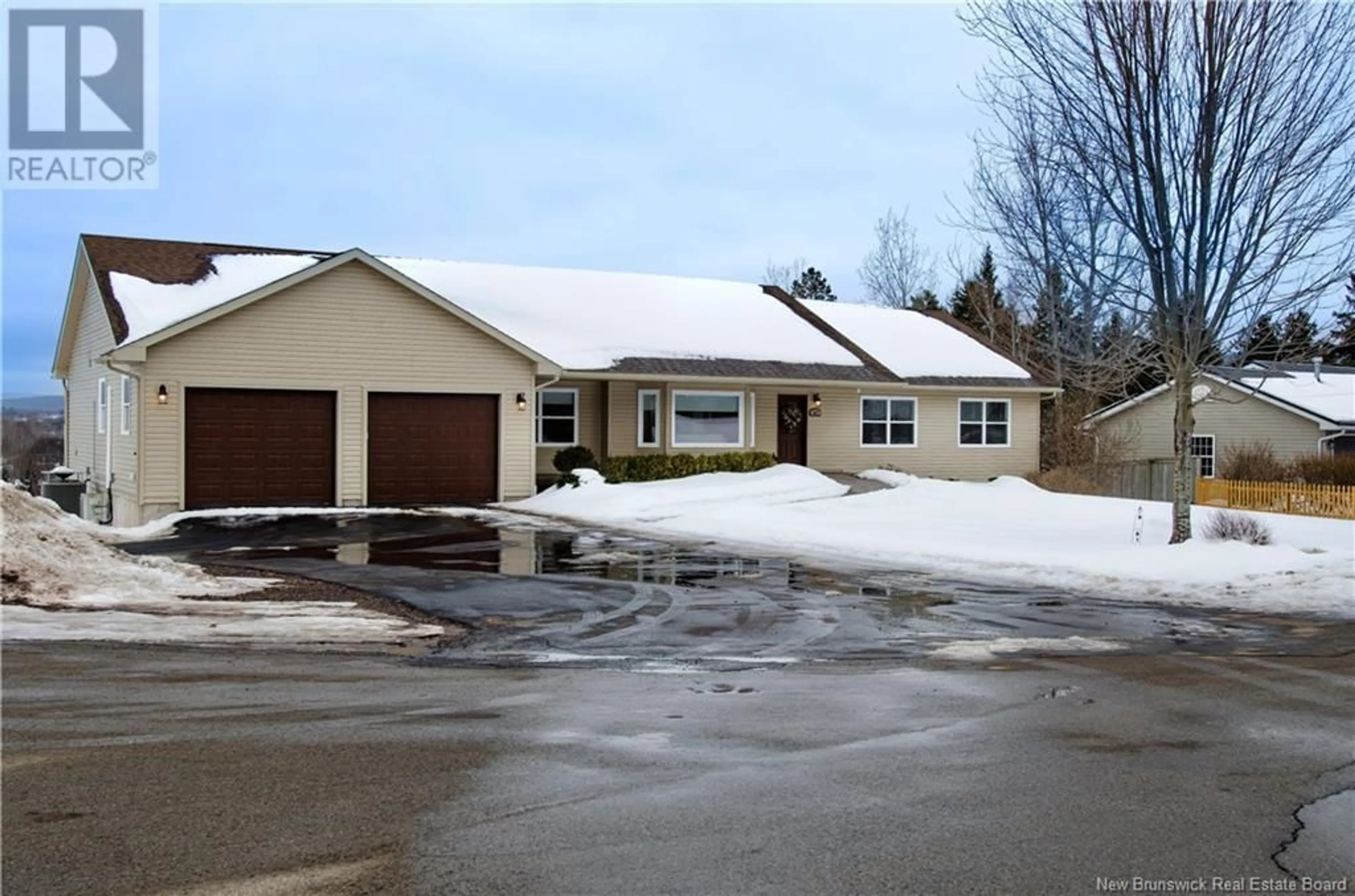 Indoor garage for 57 LEO AVENUE, Sussex New Brunswick E4E1Z9