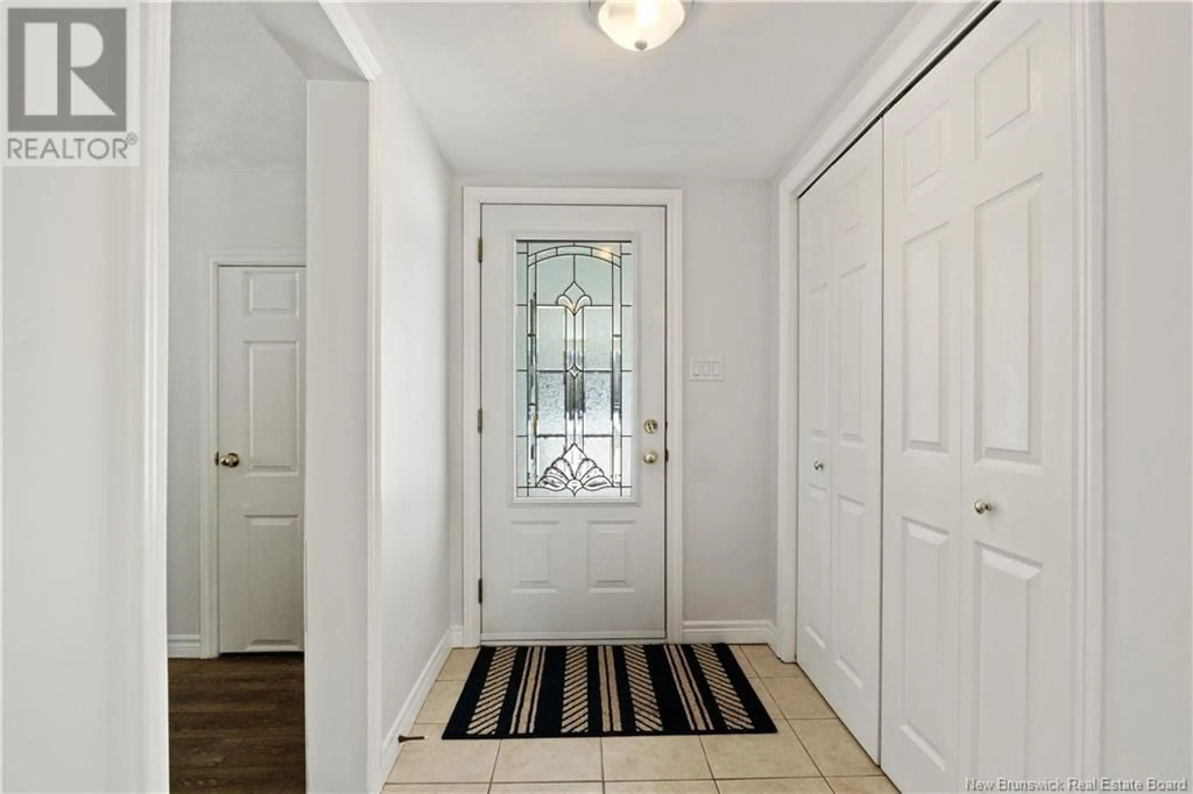 Indoor entryway for 1 L'ABOITEAU STREET, Cap-Pelé New Brunswick E4N1P2