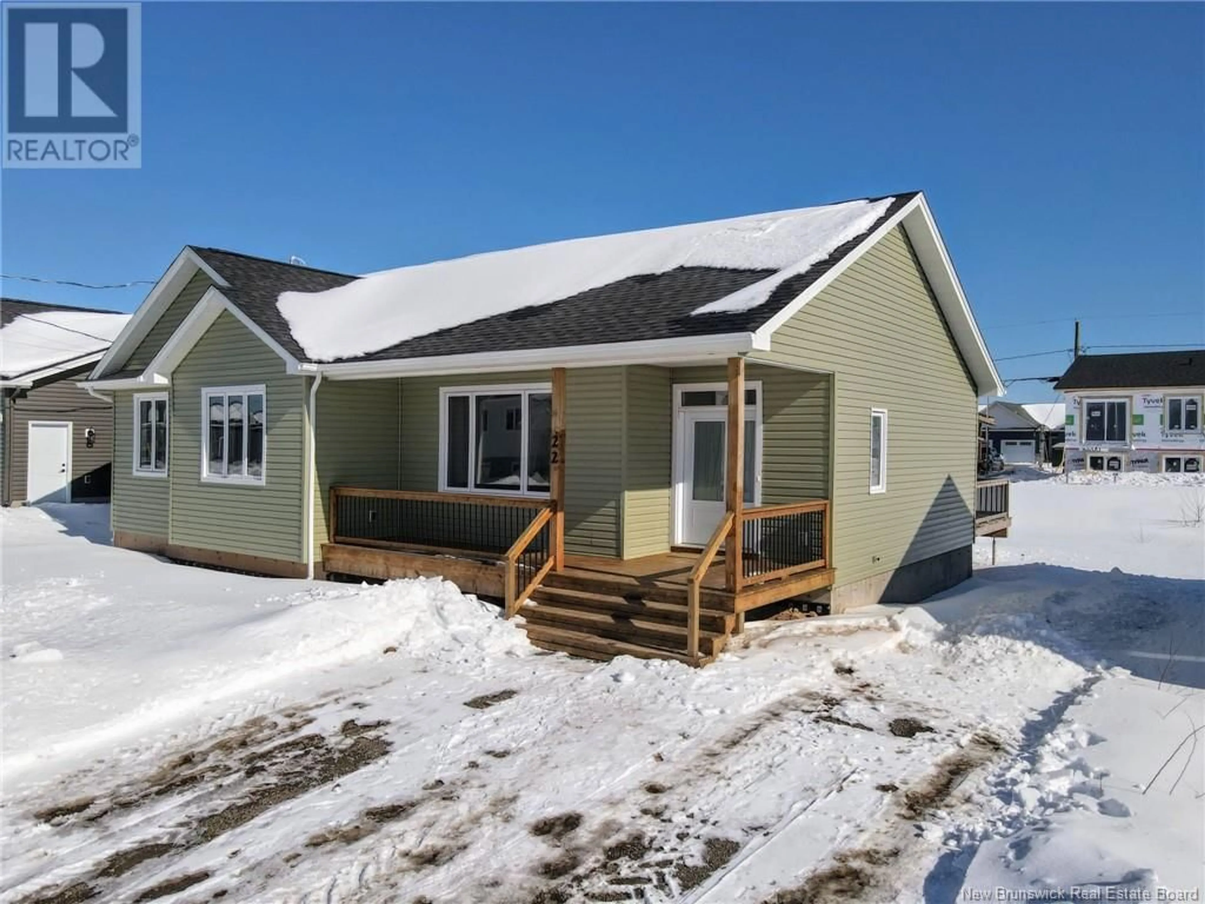 Home with vinyl exterior material, building for 22 ROBERT, Shediac New Brunswick E4P0R2