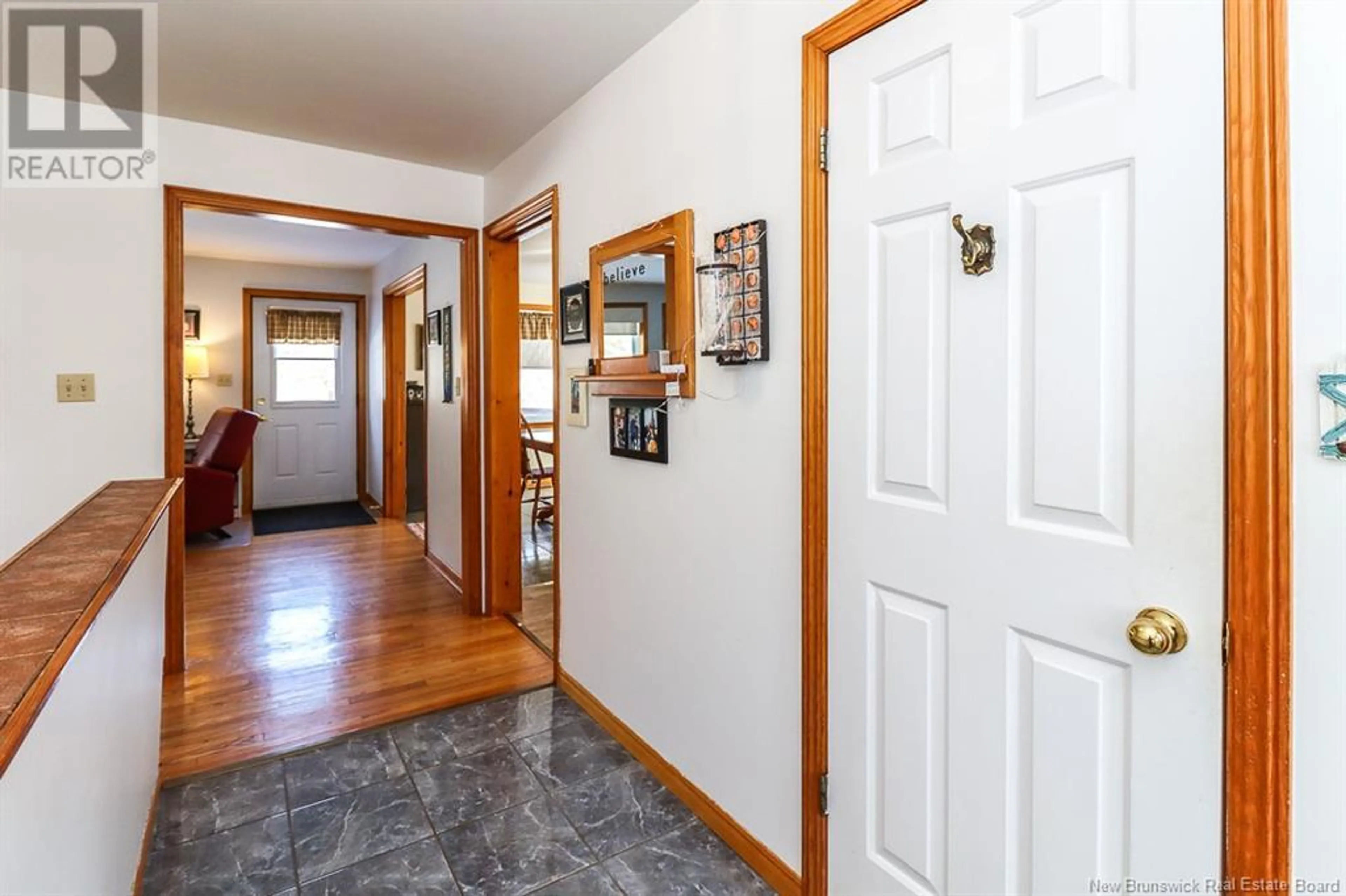 Indoor foyer for 27 MAXWELL DRIVE, Sussex New Brunswick E4E2E1