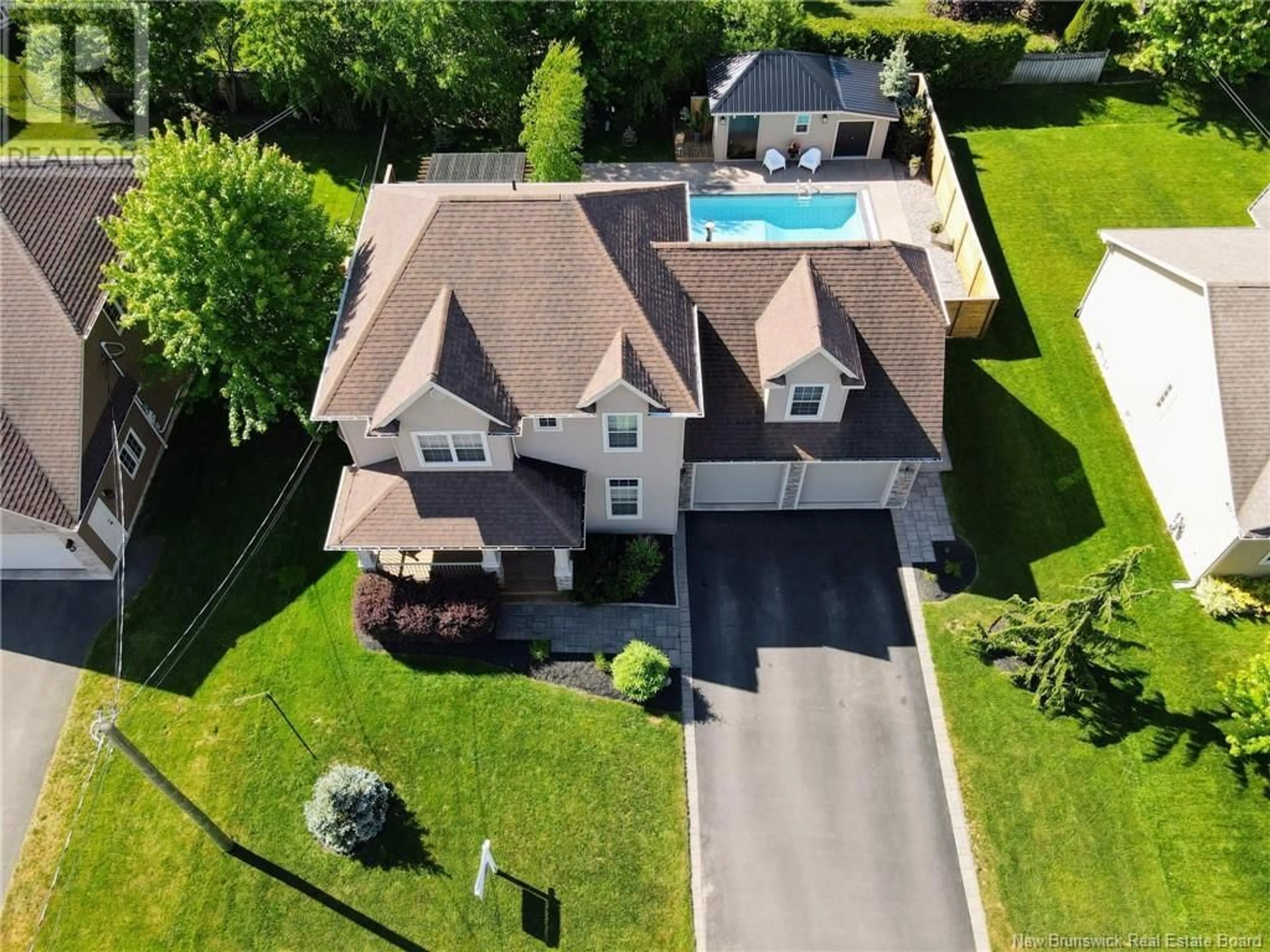 A pic from outside/outdoor area/front of a property/back of a property/a pic from drone, street for 394 BELLIVEAU STREET, Dieppe New Brunswick E1A6W6