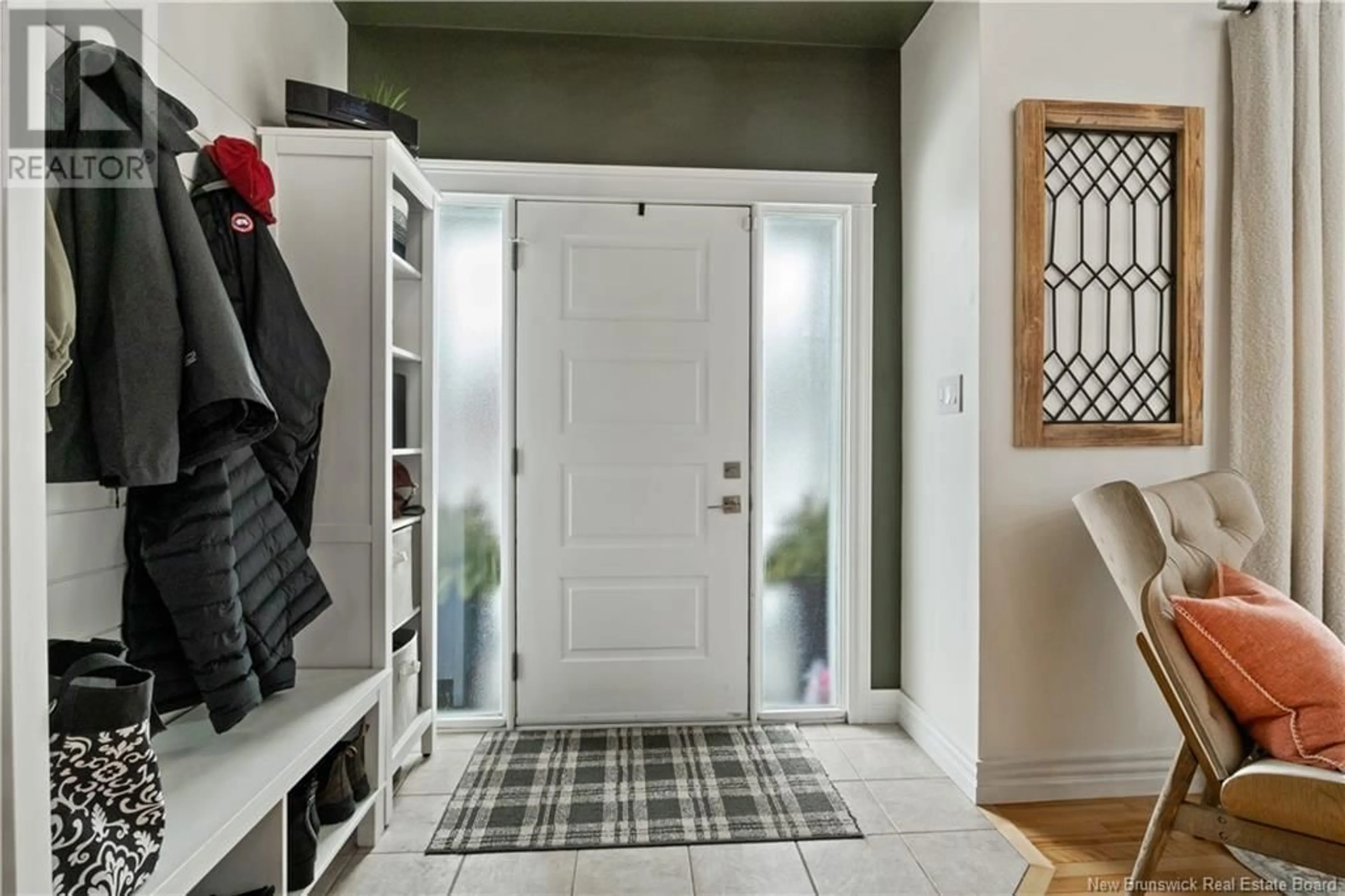 Indoor entryway for 215 Chatellerault, Shediac New Brunswick E4P1M6