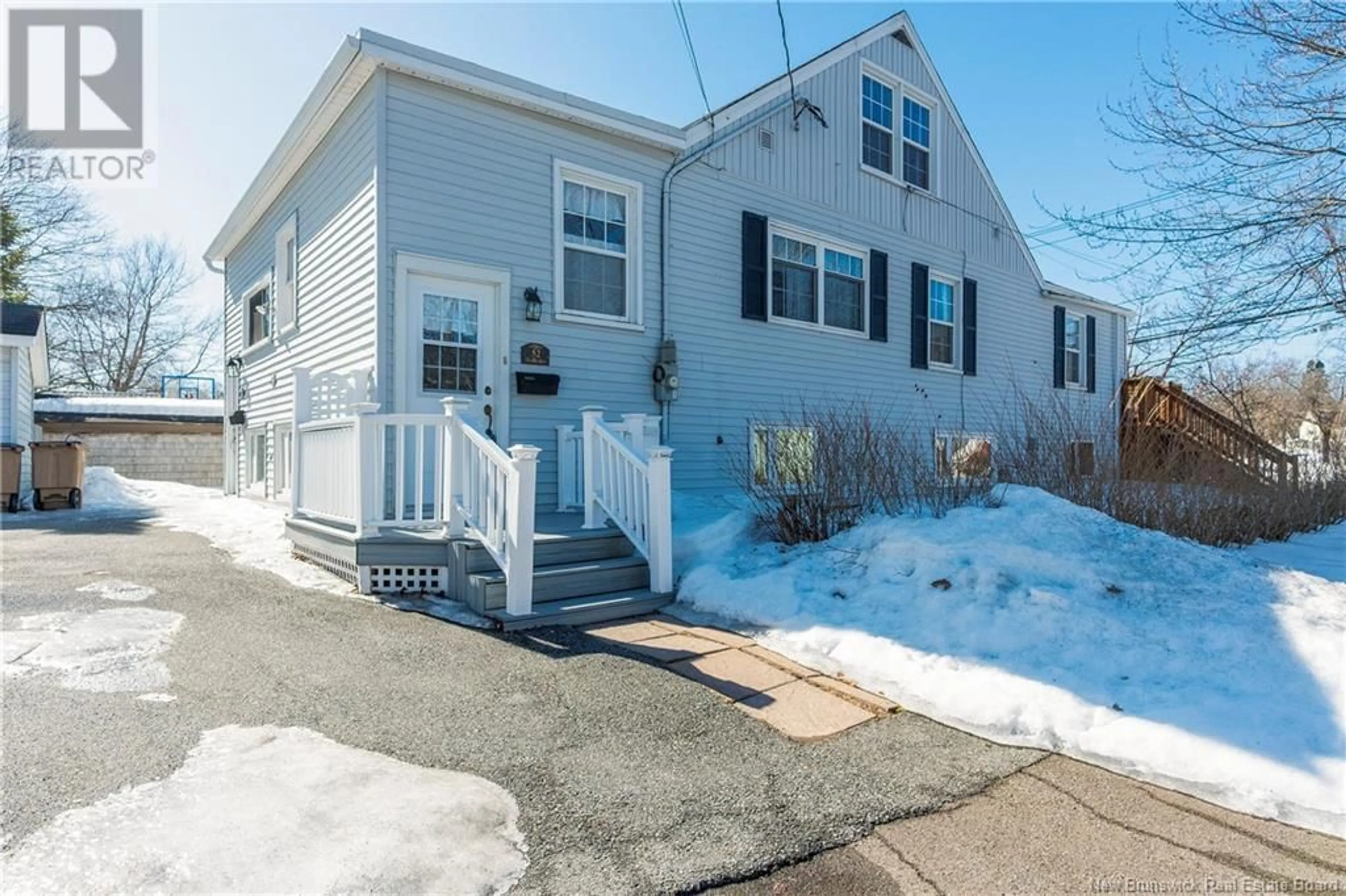 Home with vinyl exterior material, street for 52 Wellesley Avenue, Saint John New Brunswick E2K2V4