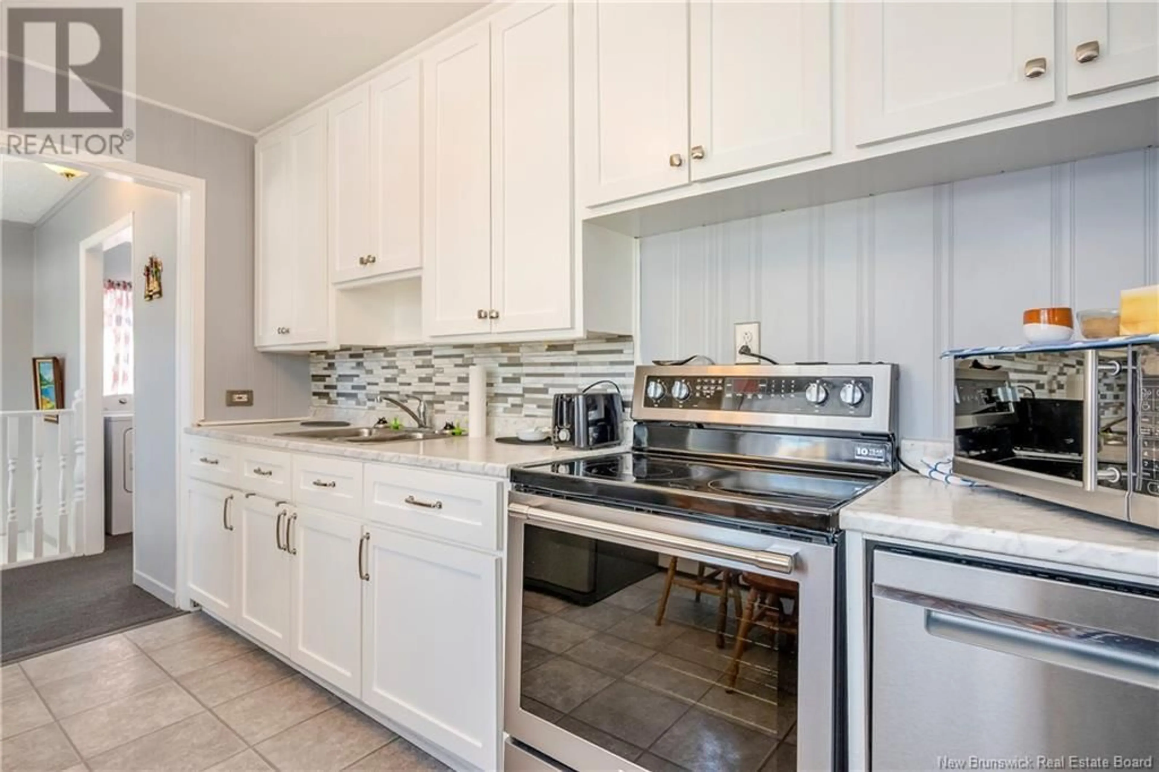 Standard kitchen, ceramic/tile floor for 52 Wellesley Avenue, Saint John New Brunswick E2K2V4