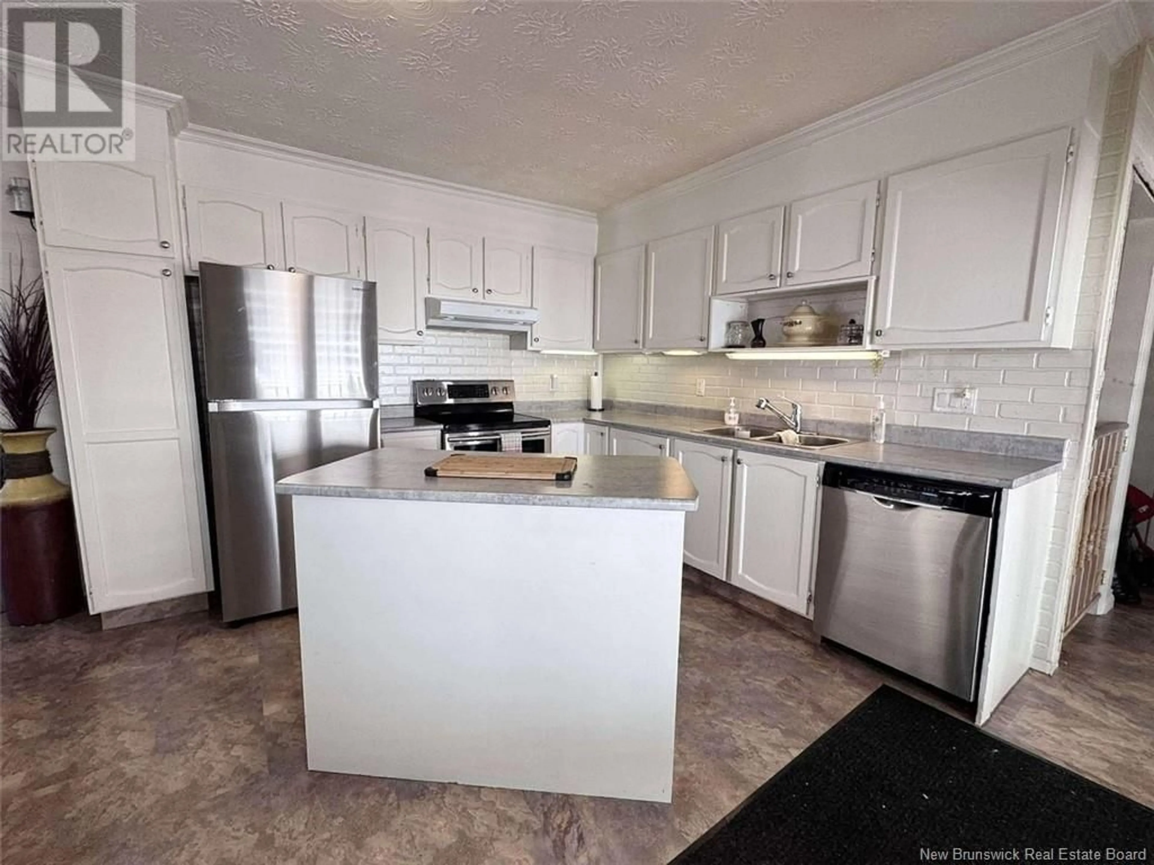 Standard kitchen, unknown for 67 Grondin Street, Saint-Jacques New Brunswick E7B1J7