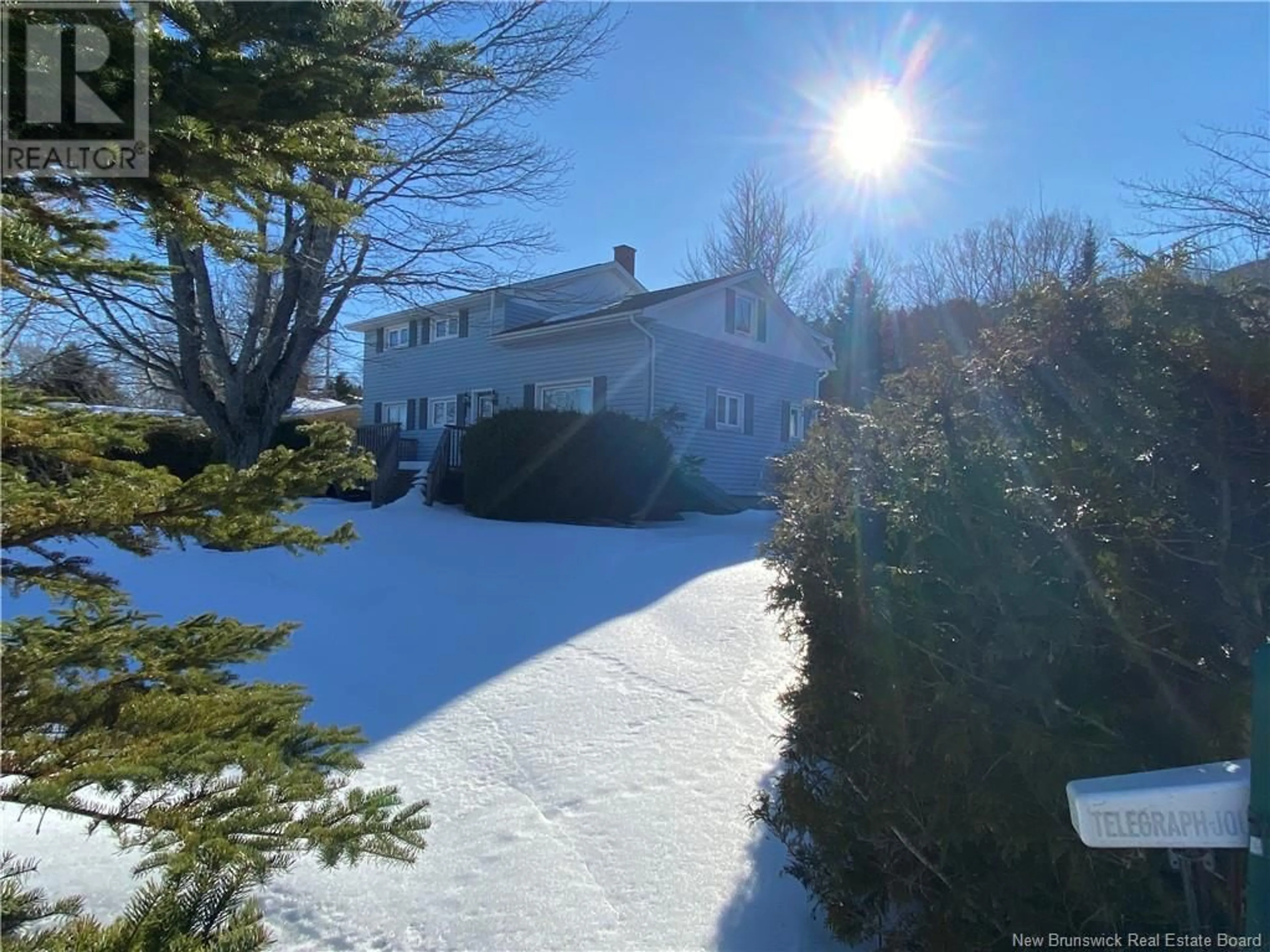 A pic from outside/outdoor area/front of a property/back of a property/a pic from drone, unknown for 7-9 West Street, Grand Bay-Westfield New Brunswick E5K4V3