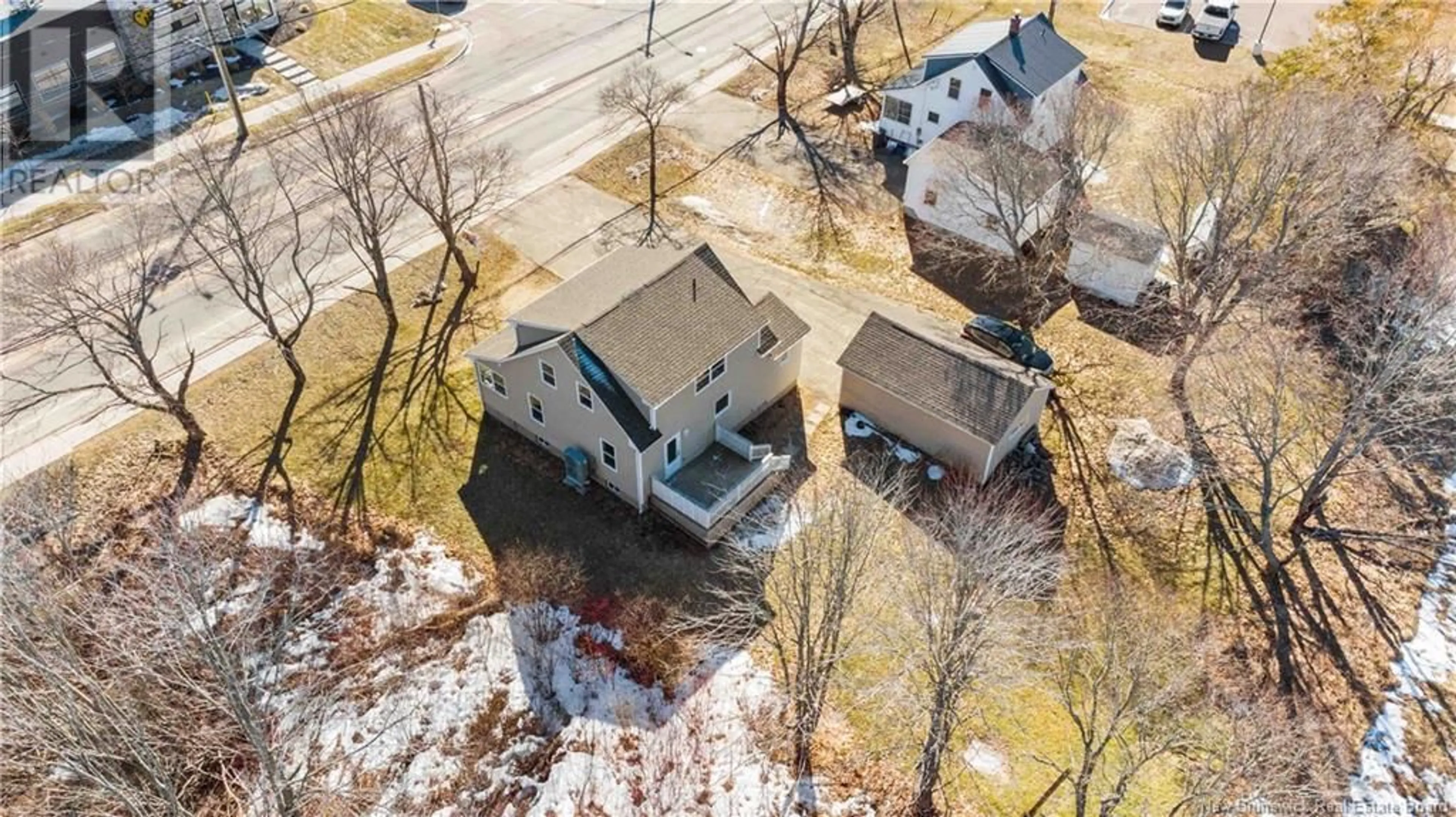A pic from outside/outdoor area/front of a property/back of a property/a pic from drone, street for 494 MAIN STREET, Shediac New Brunswick E4T2G9