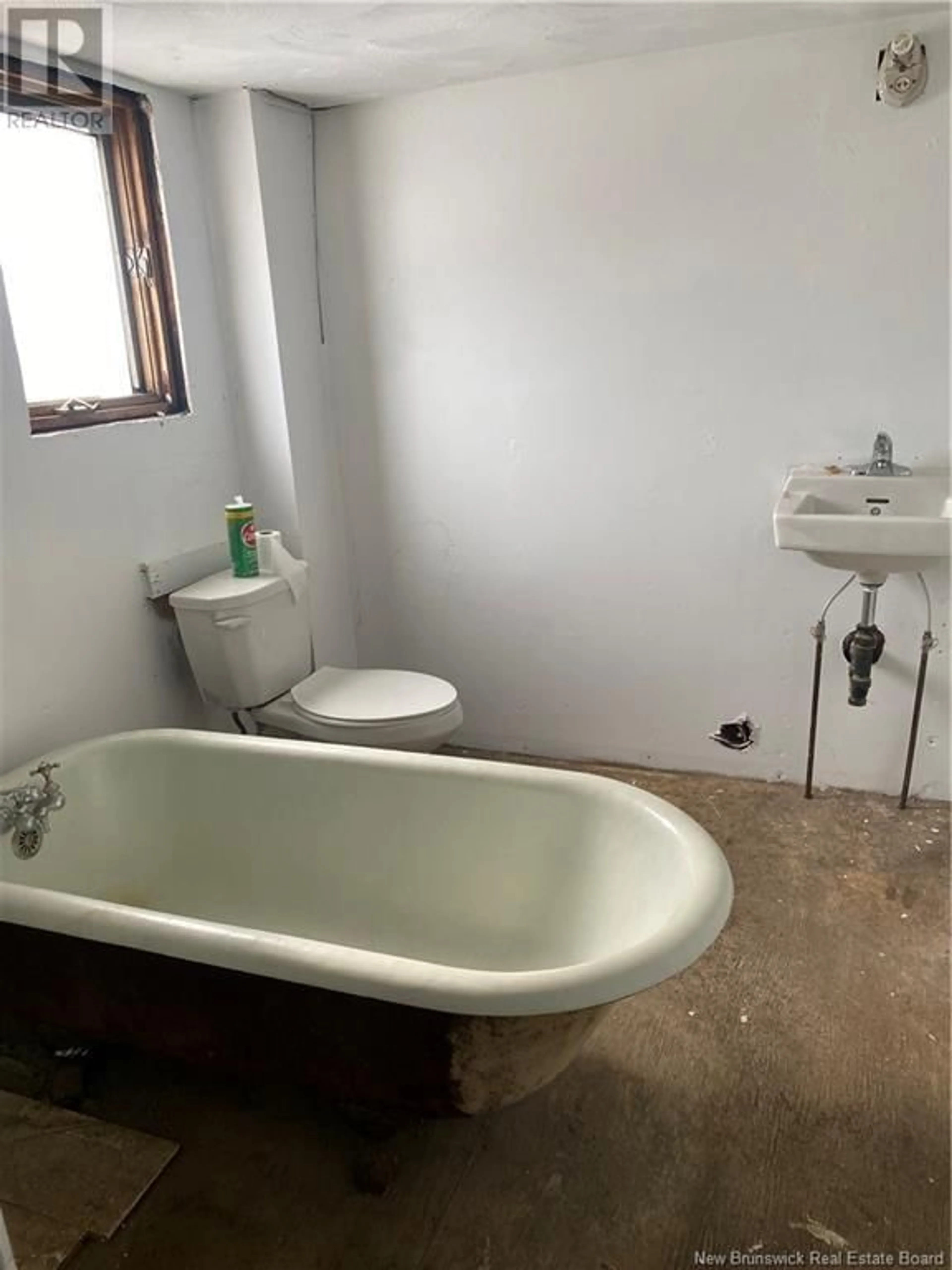 A pic of a room for 22 BEACH STREET, Pointe-Du-Chêne New Brunswick E4P3V7