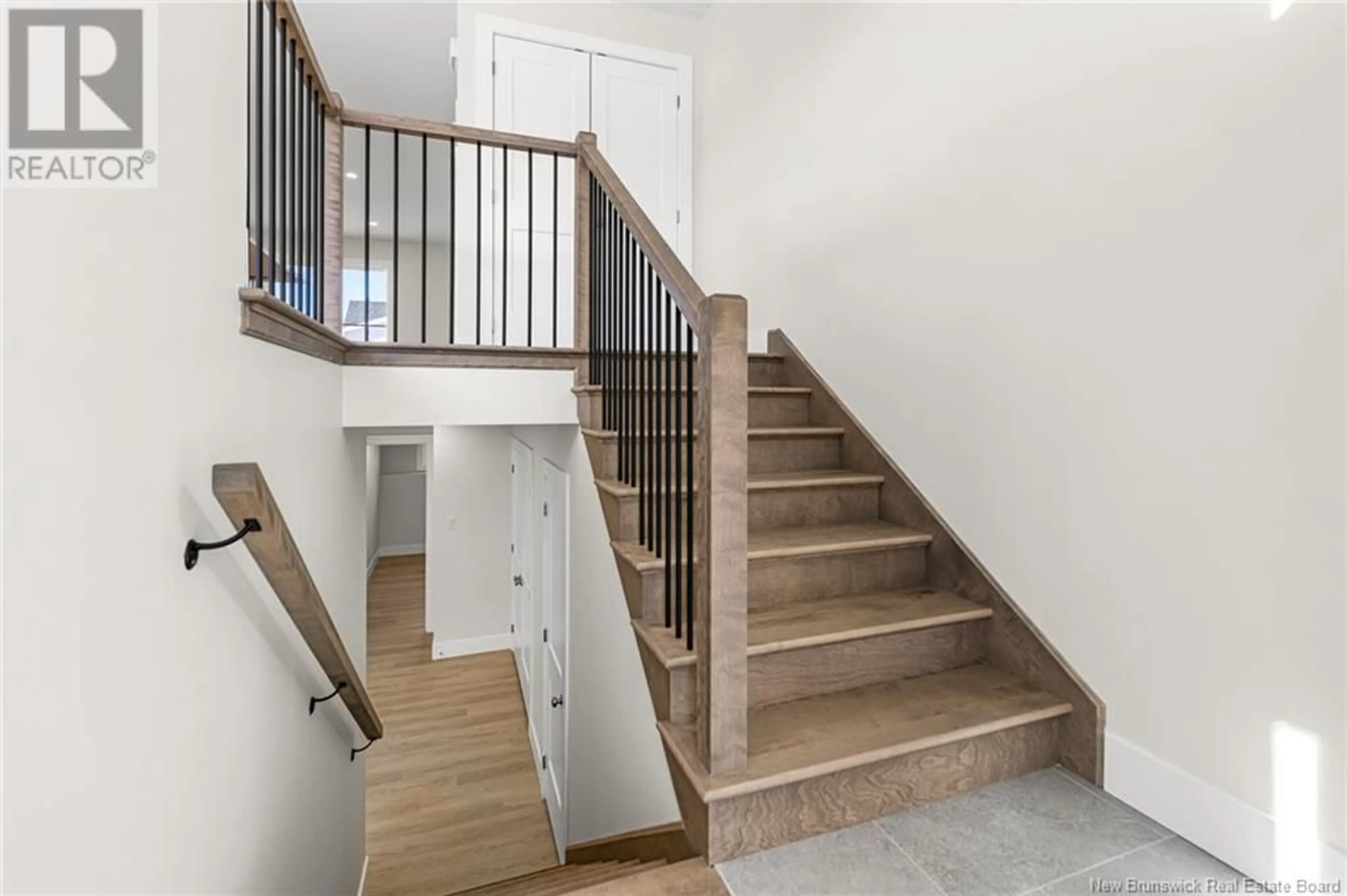 Stairs for 267 Donat Crescent, Dieppe New Brunswick E1A9L5