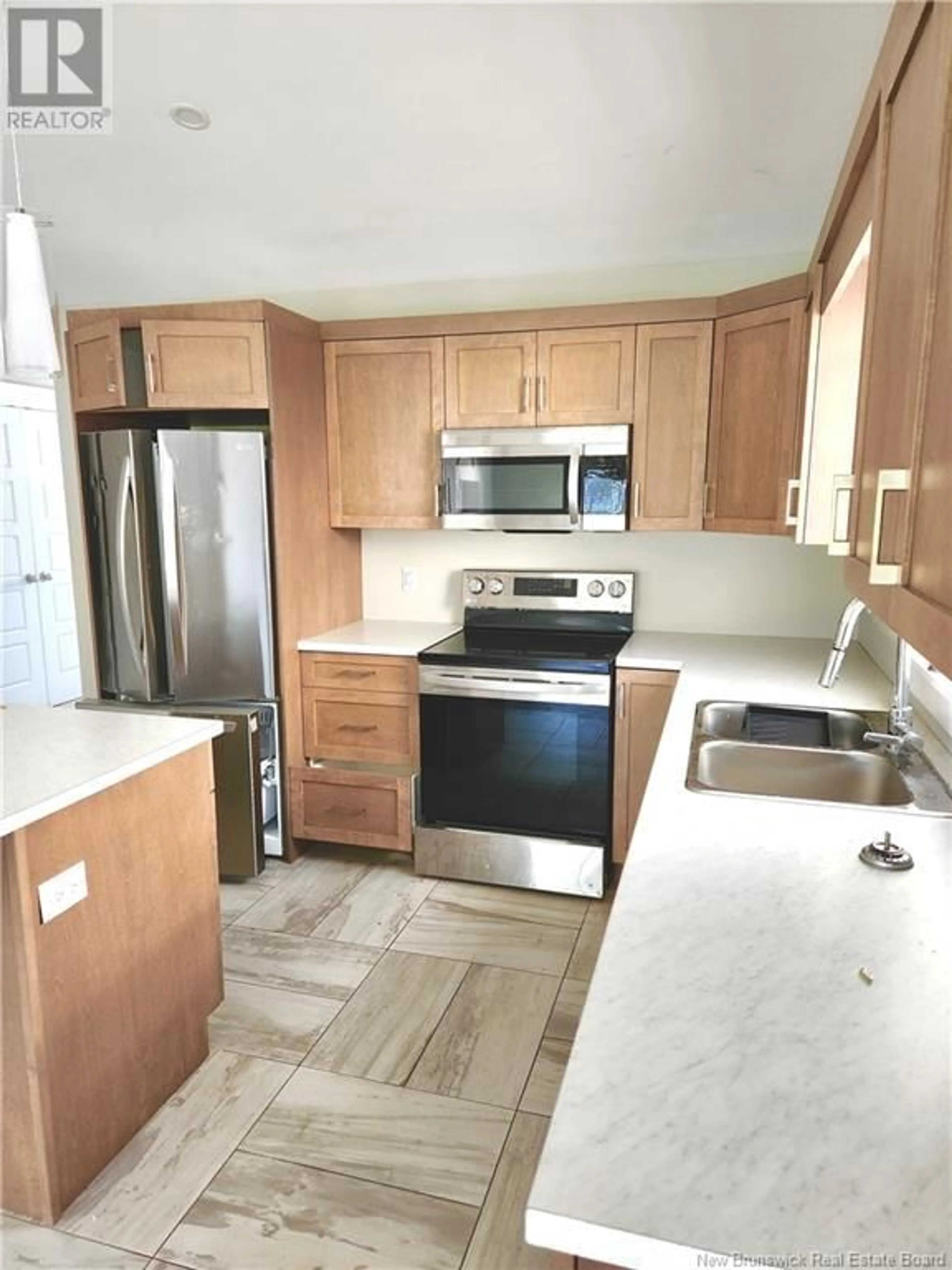 Standard kitchen, ceramic/tile floor for 50 ANASTASIA CRESCENT, Moncton New Brunswick E1E0E4