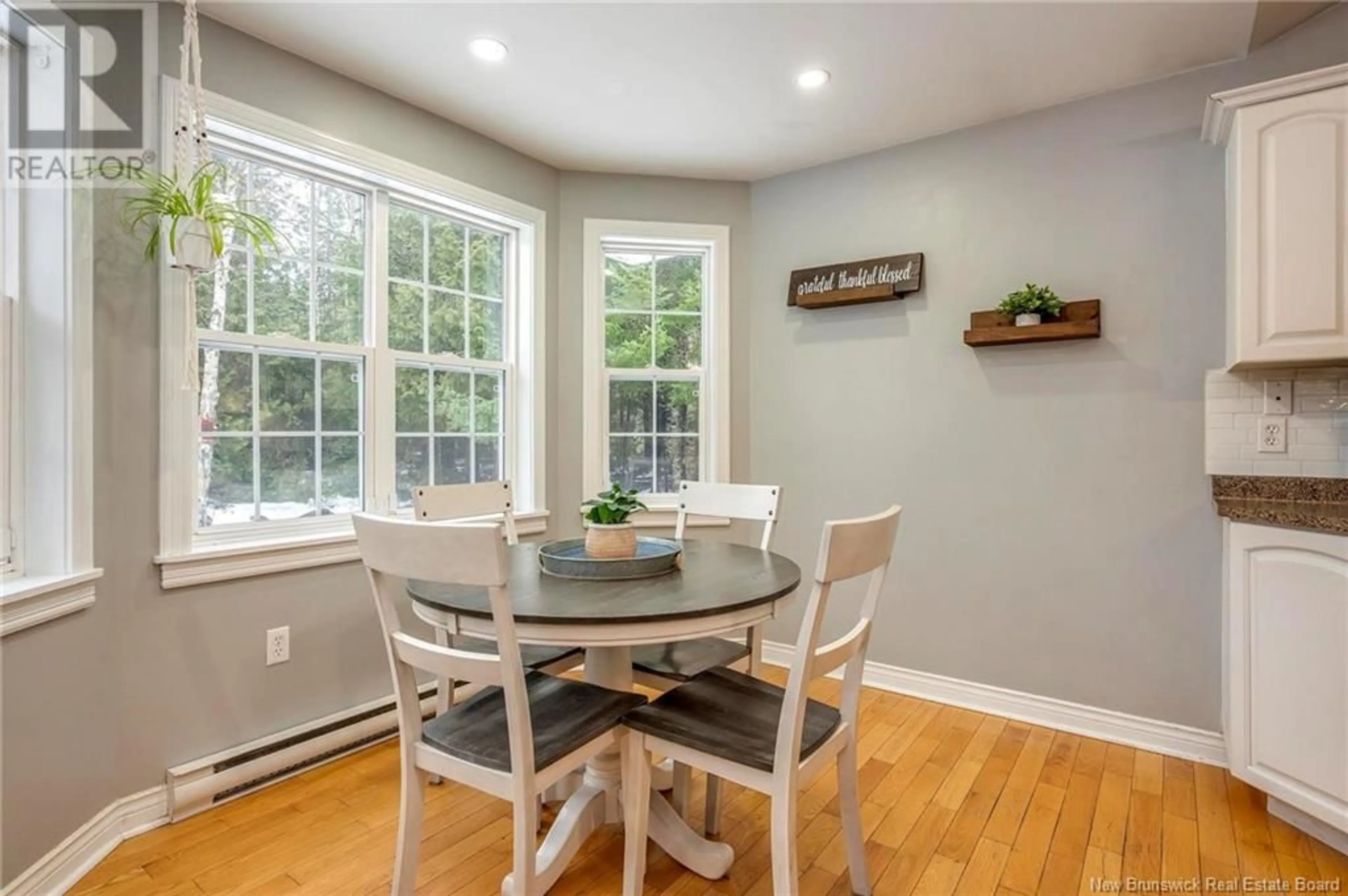 Dining room, wood/laminate floor for 124 Elliot Road, Quispamsis New Brunswick E2G2B8